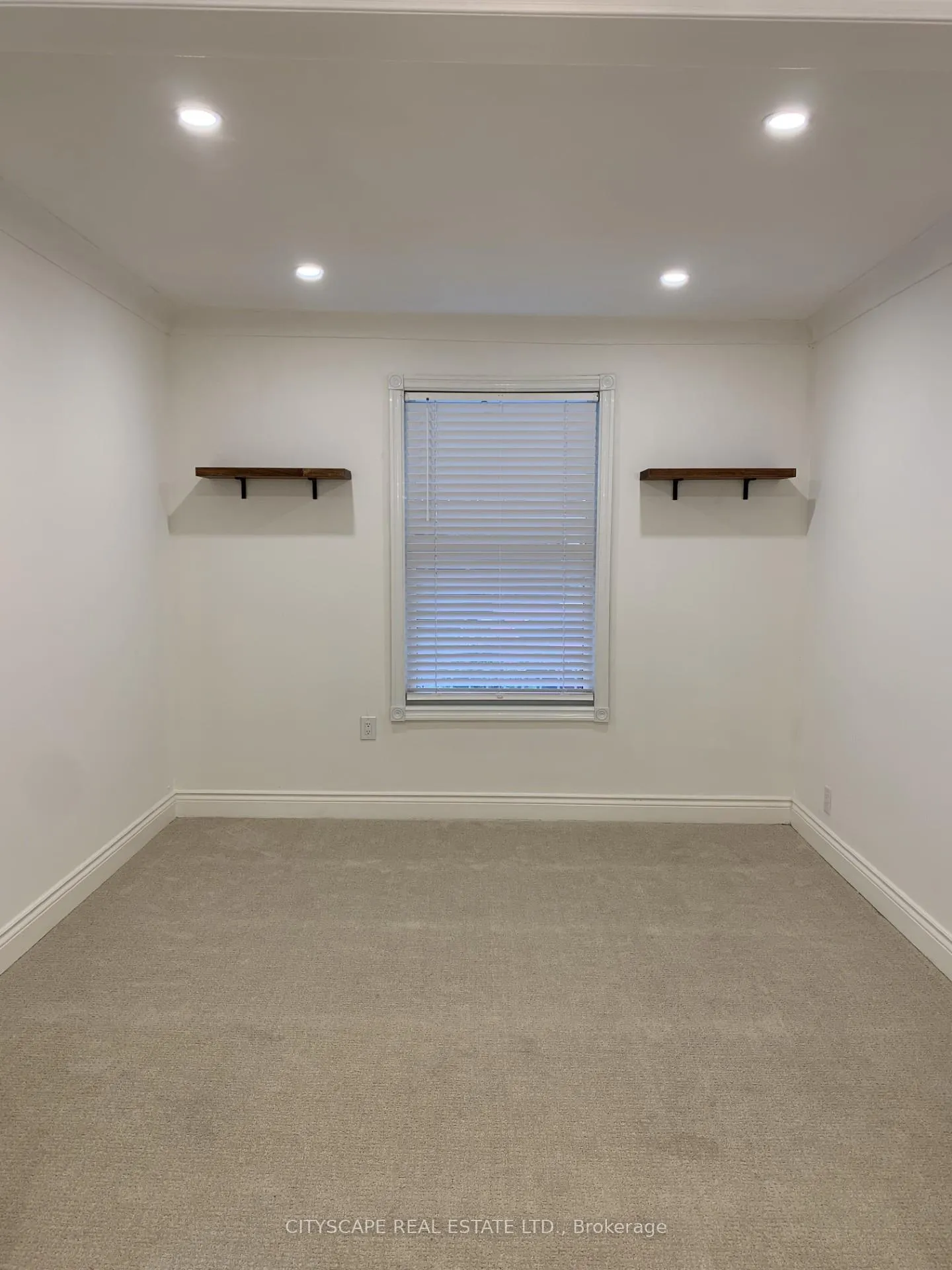 Photo 8 of 12 Kinrade Avenue, Hamilton, Gibson — HOMEH