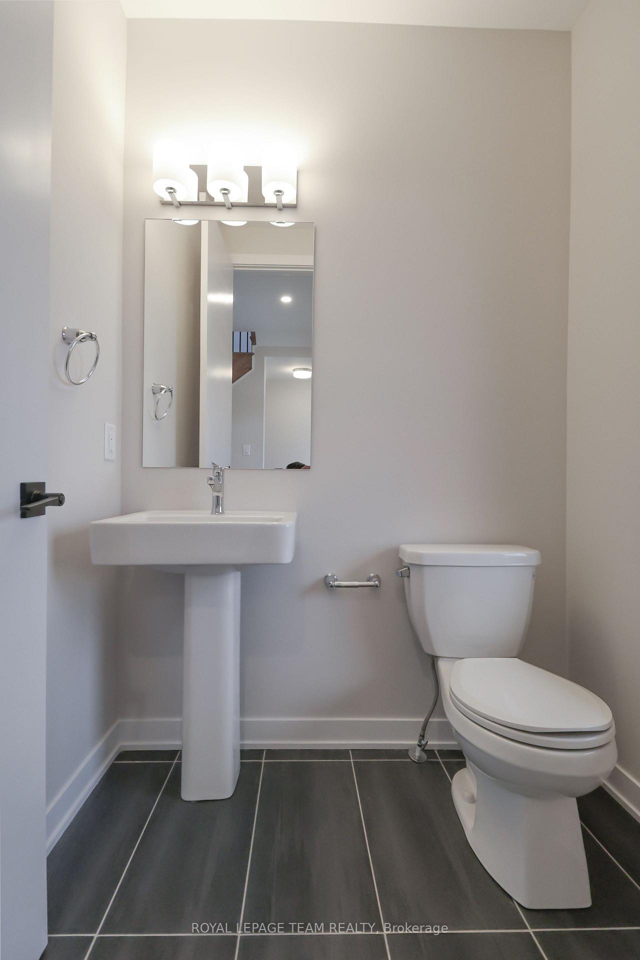 Photo 1 of 286 Sapling Grove, Ottawa, Barrhaven - Heritage Park — HOMEH