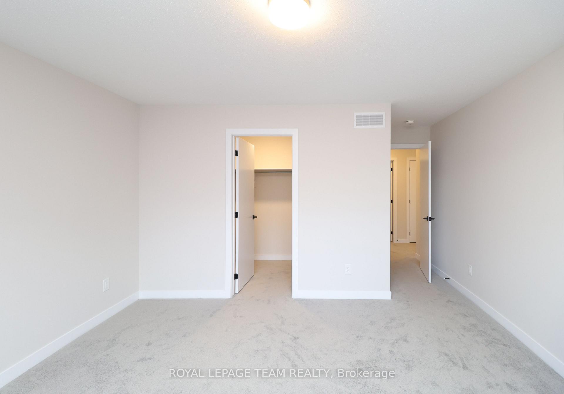 Photo 11 of 286 Sapling Grove, Ottawa, Barrhaven - Heritage Park — HOMEH