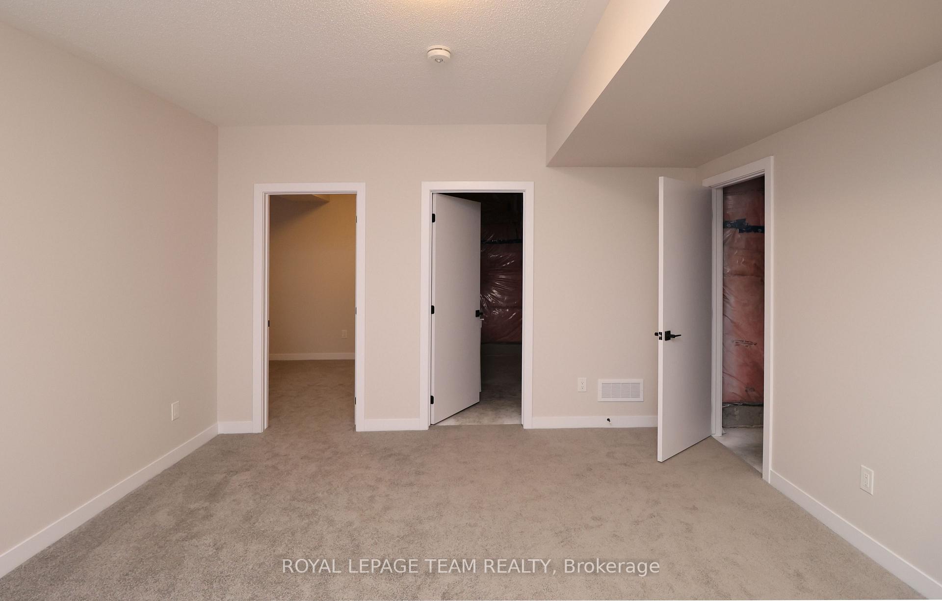 Photo 17 of 286 Sapling Grove, Ottawa, Barrhaven - Heritage Park — HOMEH