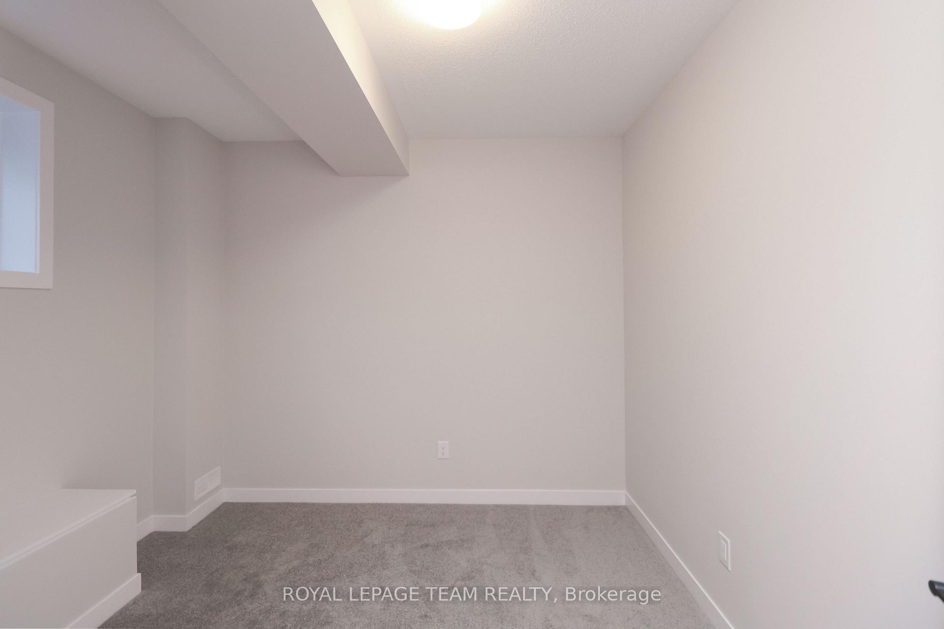 Photo 18 of 286 Sapling Grove, Ottawa, Barrhaven - Heritage Park — HOMEH