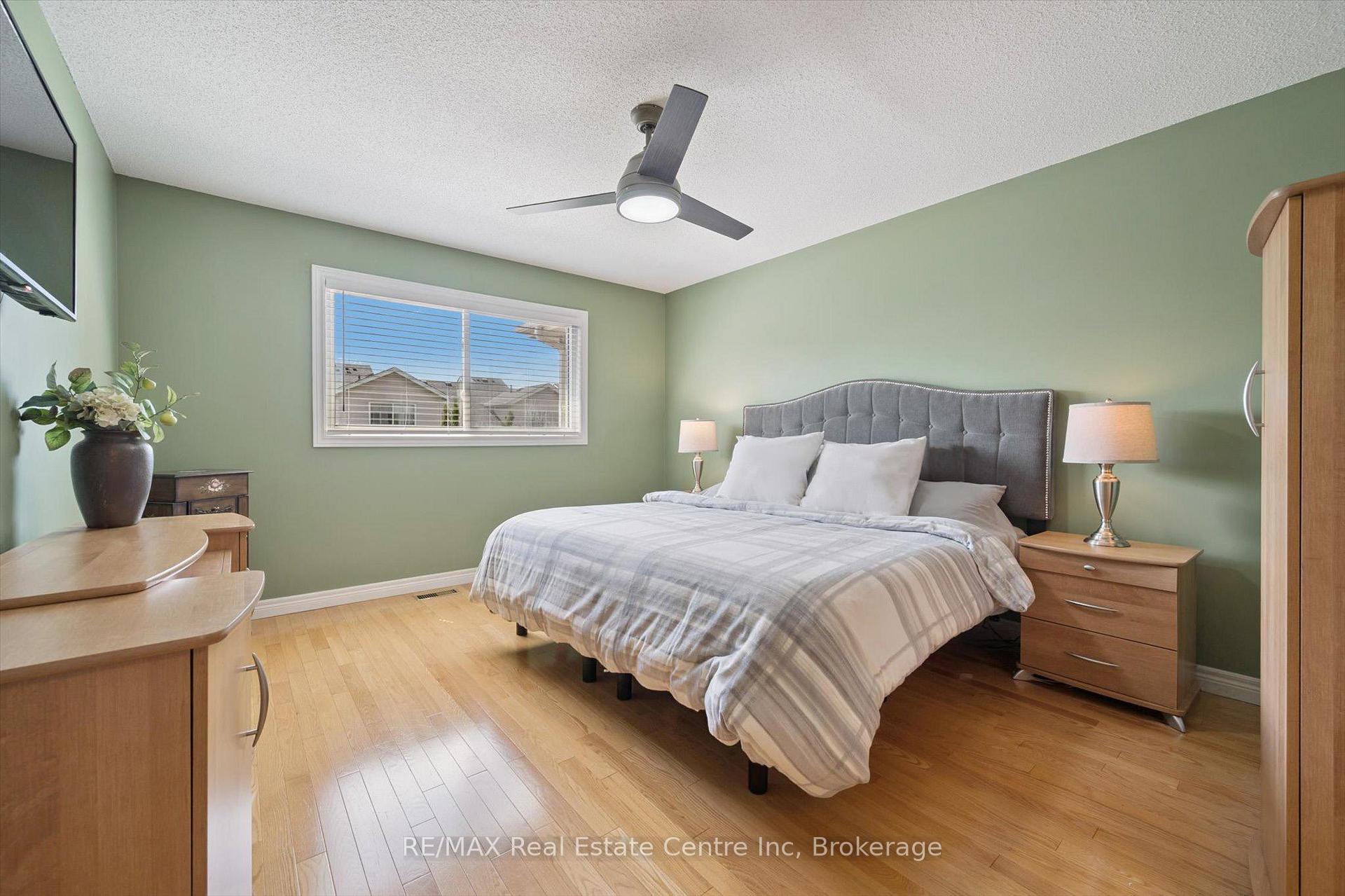 Photo 14 of 98 Schroder Crescent, Guelph, Grange Road — HOMEH