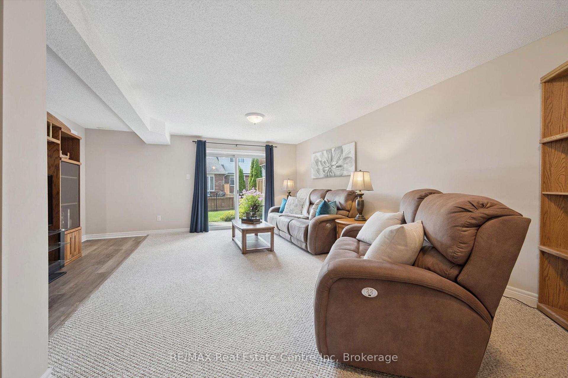 Photo 17 of 98 Schroder Crescent, Guelph, Grange Road — HOMEH