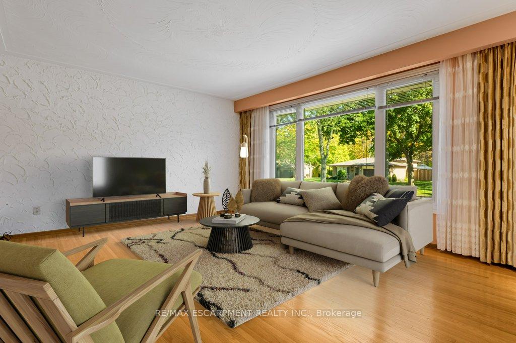 Photo 6 of 30 Leawood Drive, Grimsby, Grimsby West — HOMEH