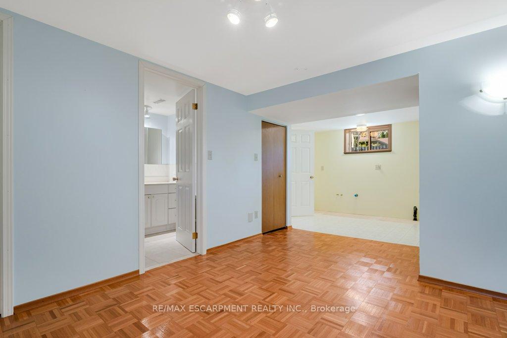Photo 25 of 30 Leawood Drive, Grimsby, Grimsby West — HOMEH