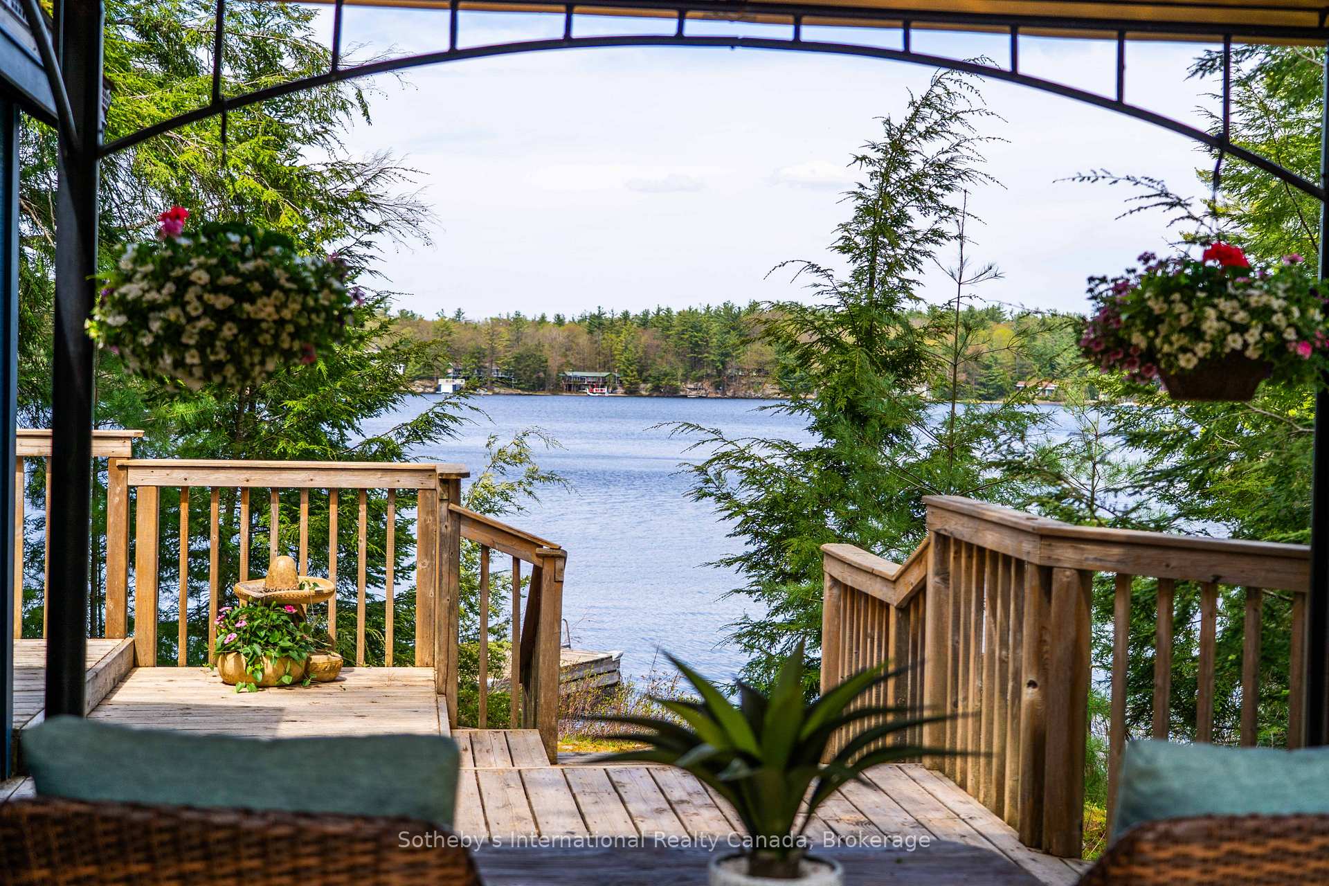 Photo 11 of 197 Haleway Drive, Gravenhurst, Wood (Gravenhurst) — HOMEH