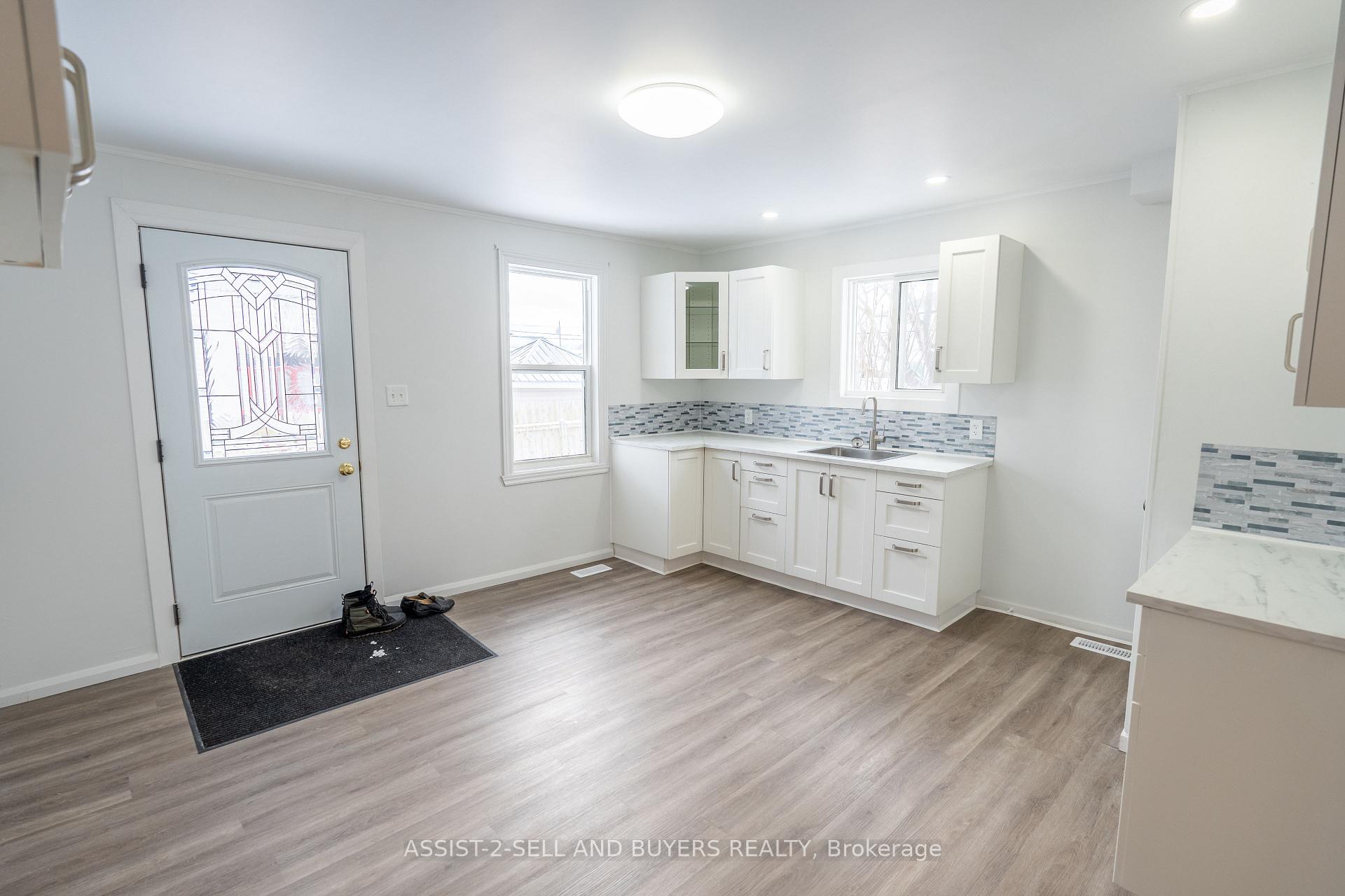 Photo 5 of 3024 Pitt Street, Cornwall — HOMEH