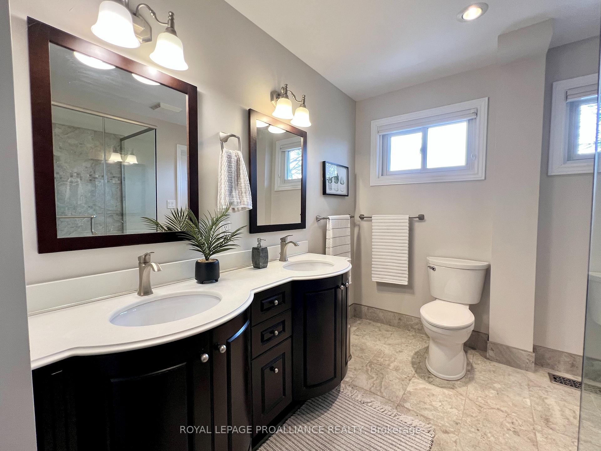 Photo 19 of 27 Briarwood Crescent, Belleville, Belleville Ward — HOMEH