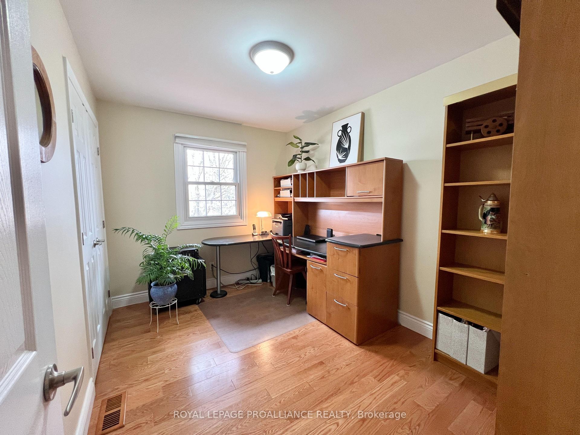 Photo 22 of 27 Briarwood Crescent, Belleville, Belleville Ward — HOMEH
