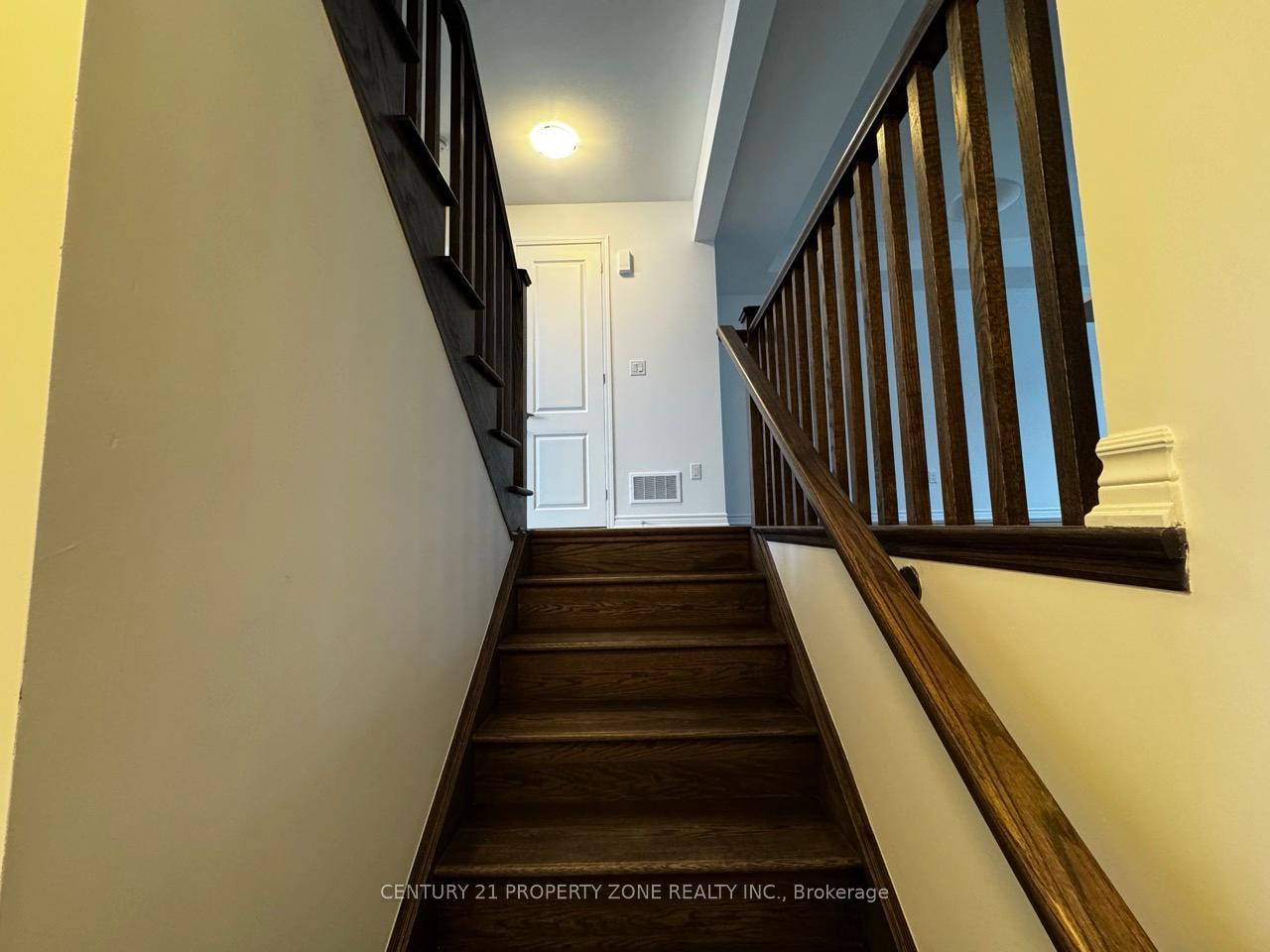 Photo 5 of 30 Bellasera Way, Caledon, Rural Caledon — HOMEH