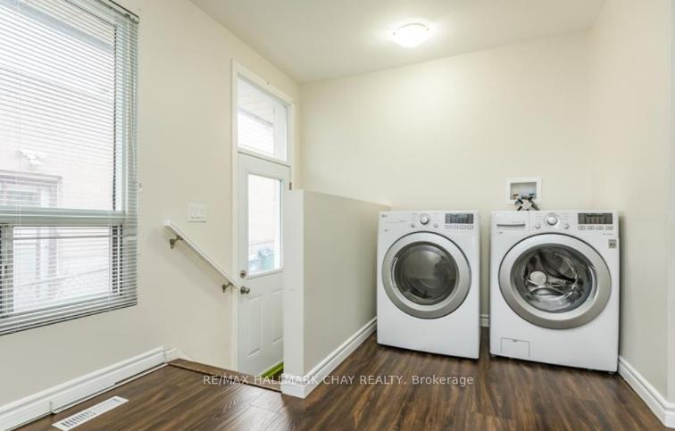 Photo 8 of Unit main level, 97 Daphne Crescent, Barrie, Cundles East — HOMEH