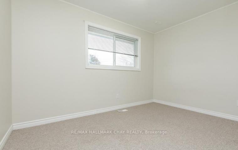 Photo 13 of Unit main level, 97 Daphne Crescent, Barrie, Cundles East — HOMEH