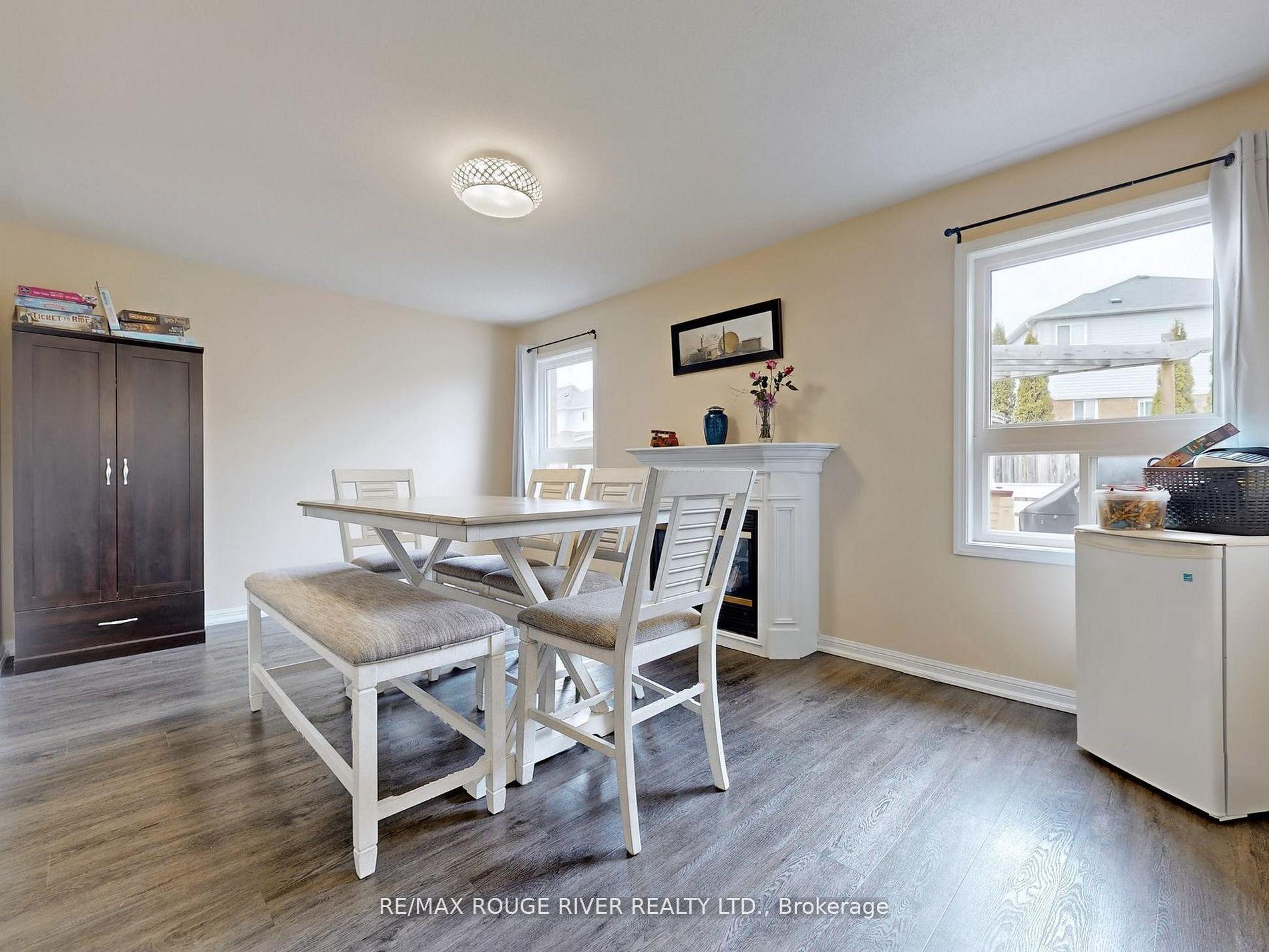 Photo 8 of 112 Scottsdale Drive, Clarington, Bowmanville — HOMEH