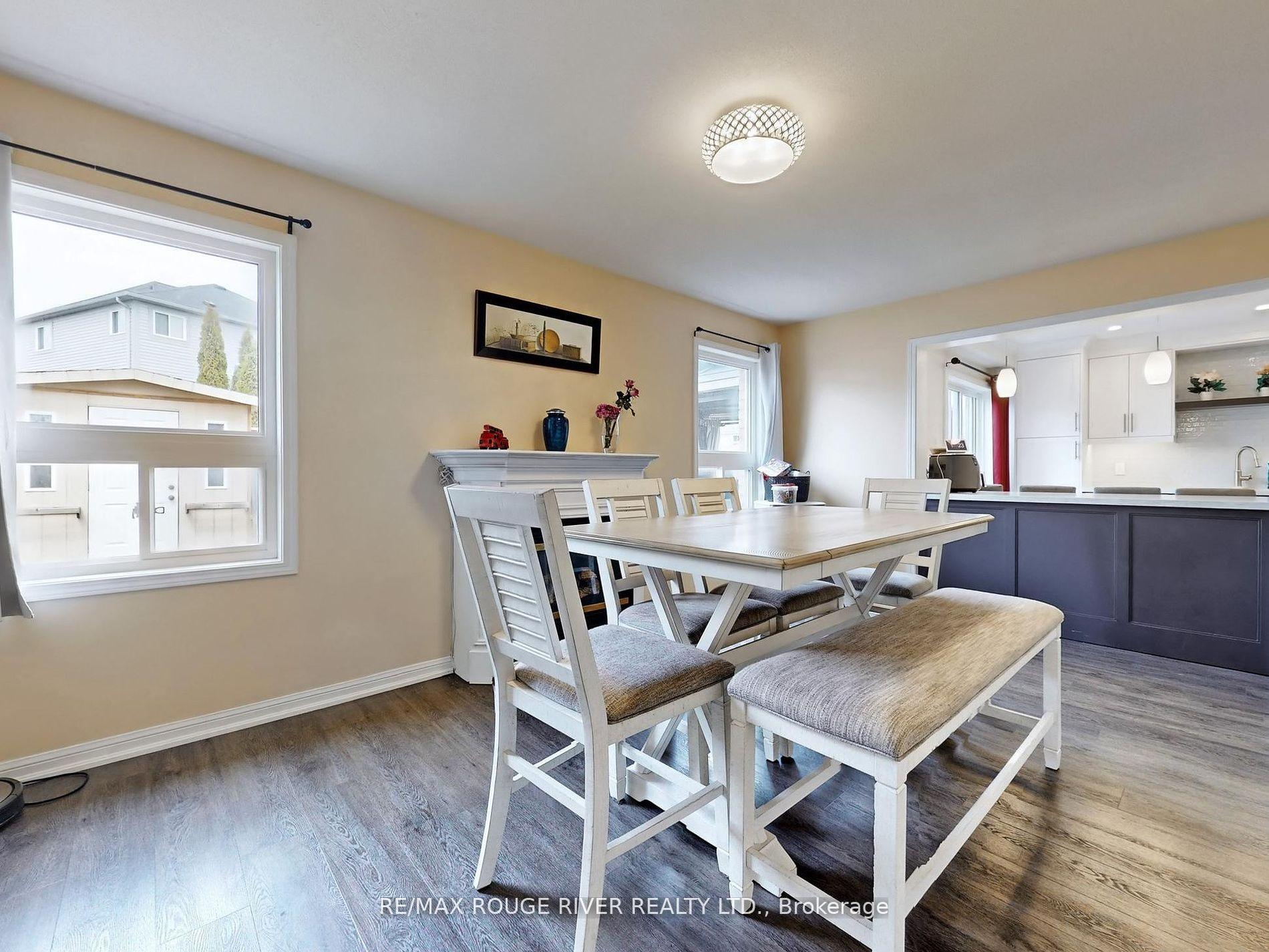 Photo 9 of 112 Scottsdale Drive, Clarington, Bowmanville — HOMEH