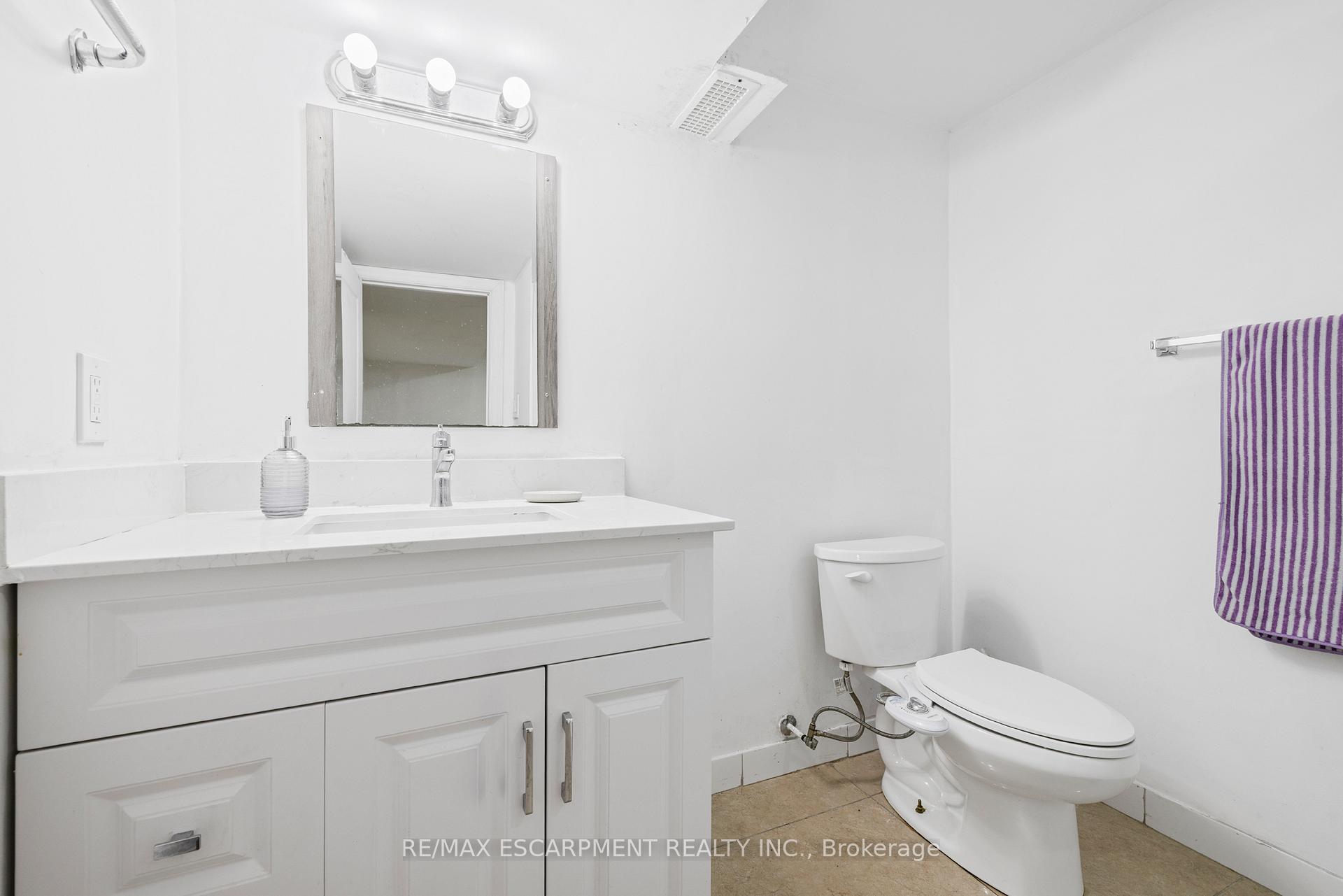 Photo 27 of 19 Winthrop Place, Hamilton, Stoney Creek — HOMEH
