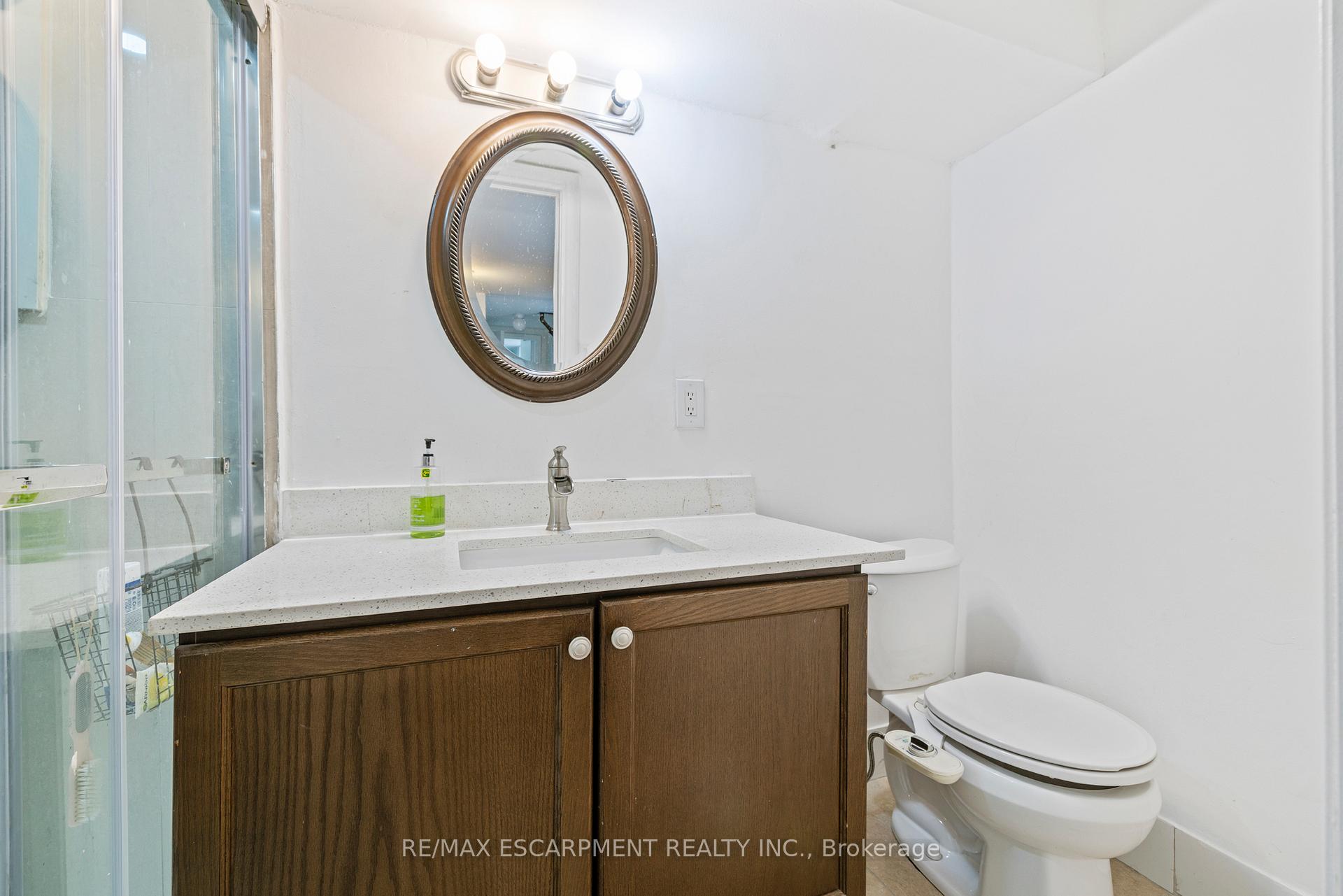 Photo 44 of 19 Winthrop Place, Hamilton, Stoney Creek — HOMEH