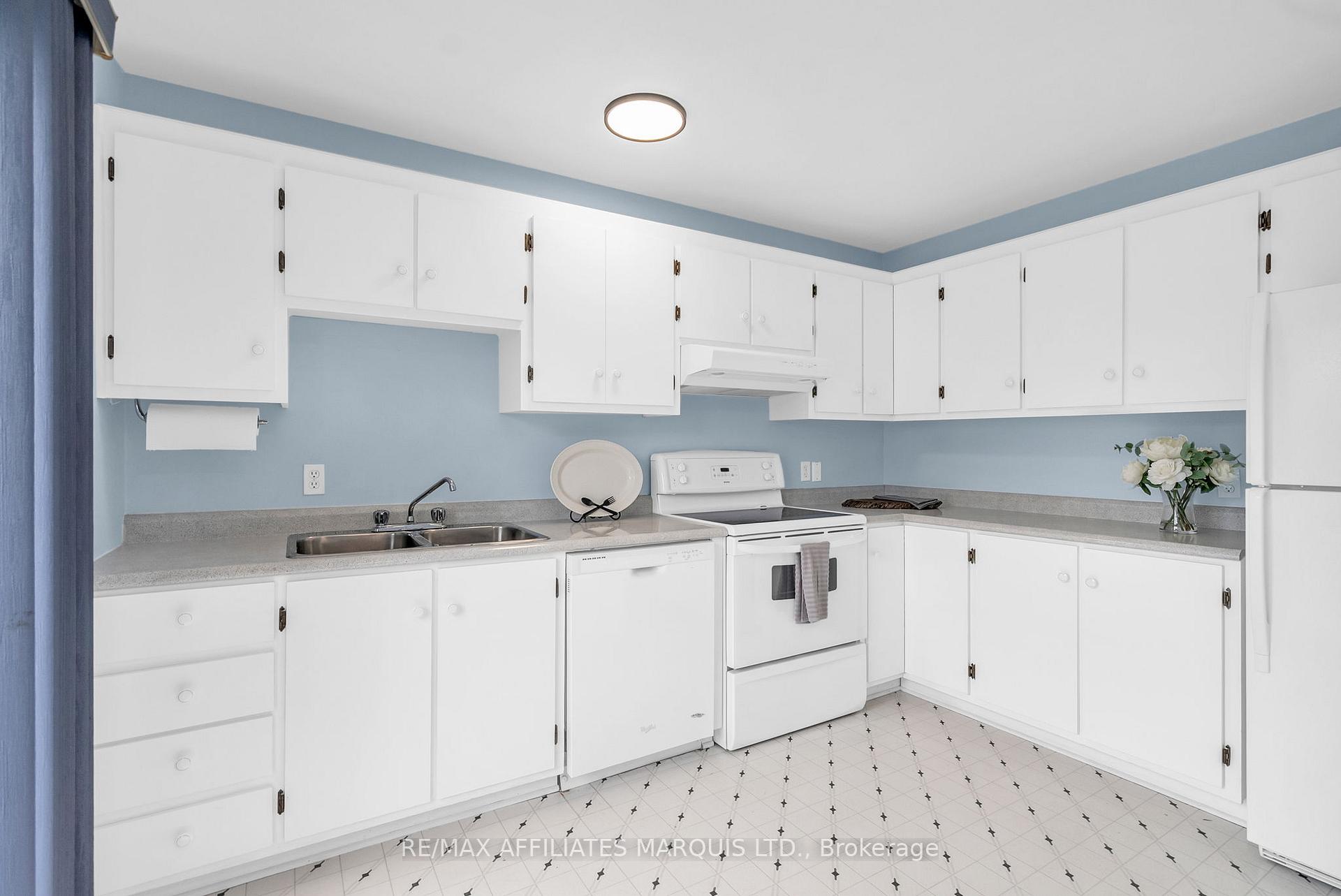 Photo 11 of 553 Jase Street, Cornwall — HOMEH