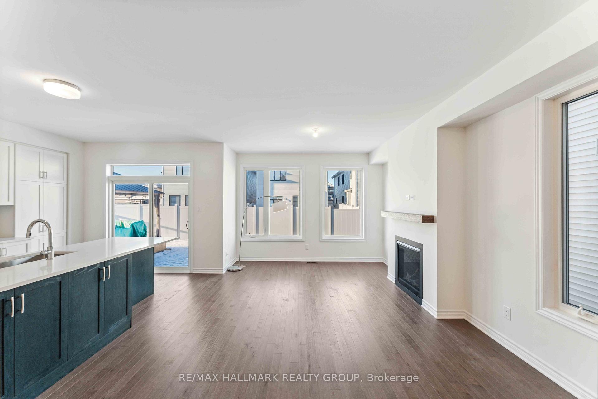 Photo 6 of 848 Snap Hook Crescent W, Ottawa, Barrhaven - Half Moon Bay — HOMEH