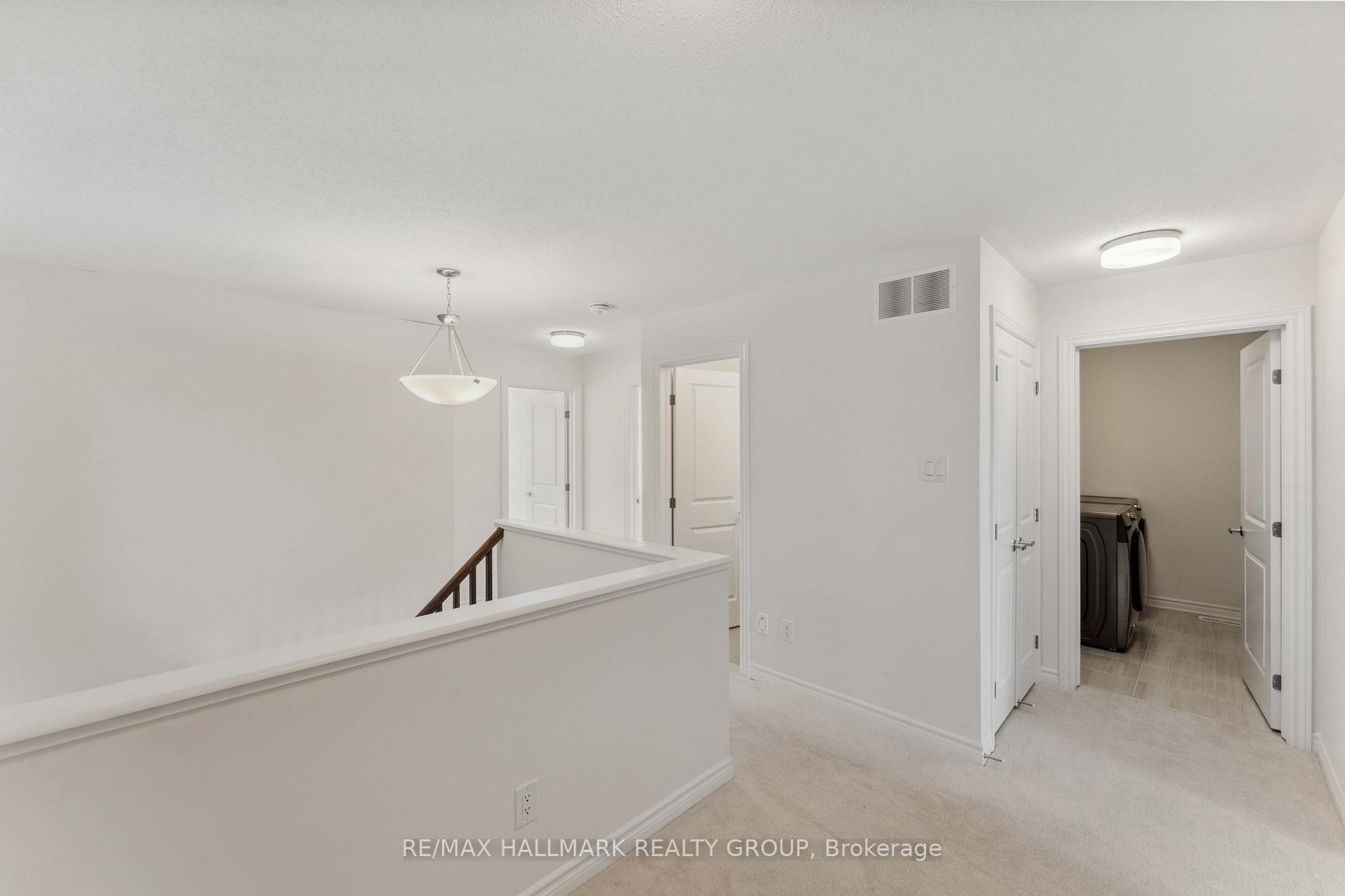 Photo 11 of 848 Snap Hook Crescent W, Ottawa, Barrhaven - Half Moon Bay — HOMEH
