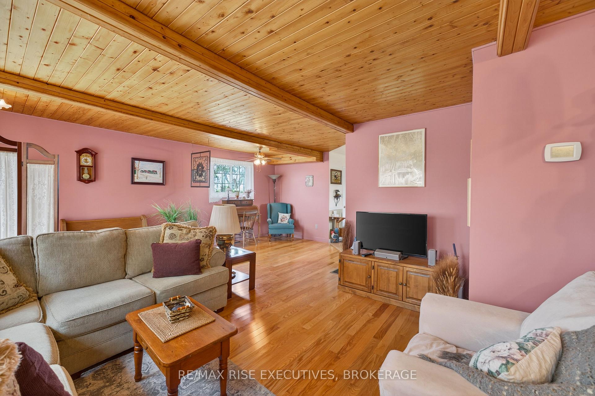 Photo 9 of 3981 Alton Road, Frontenac, Frontenac South — HOMEH