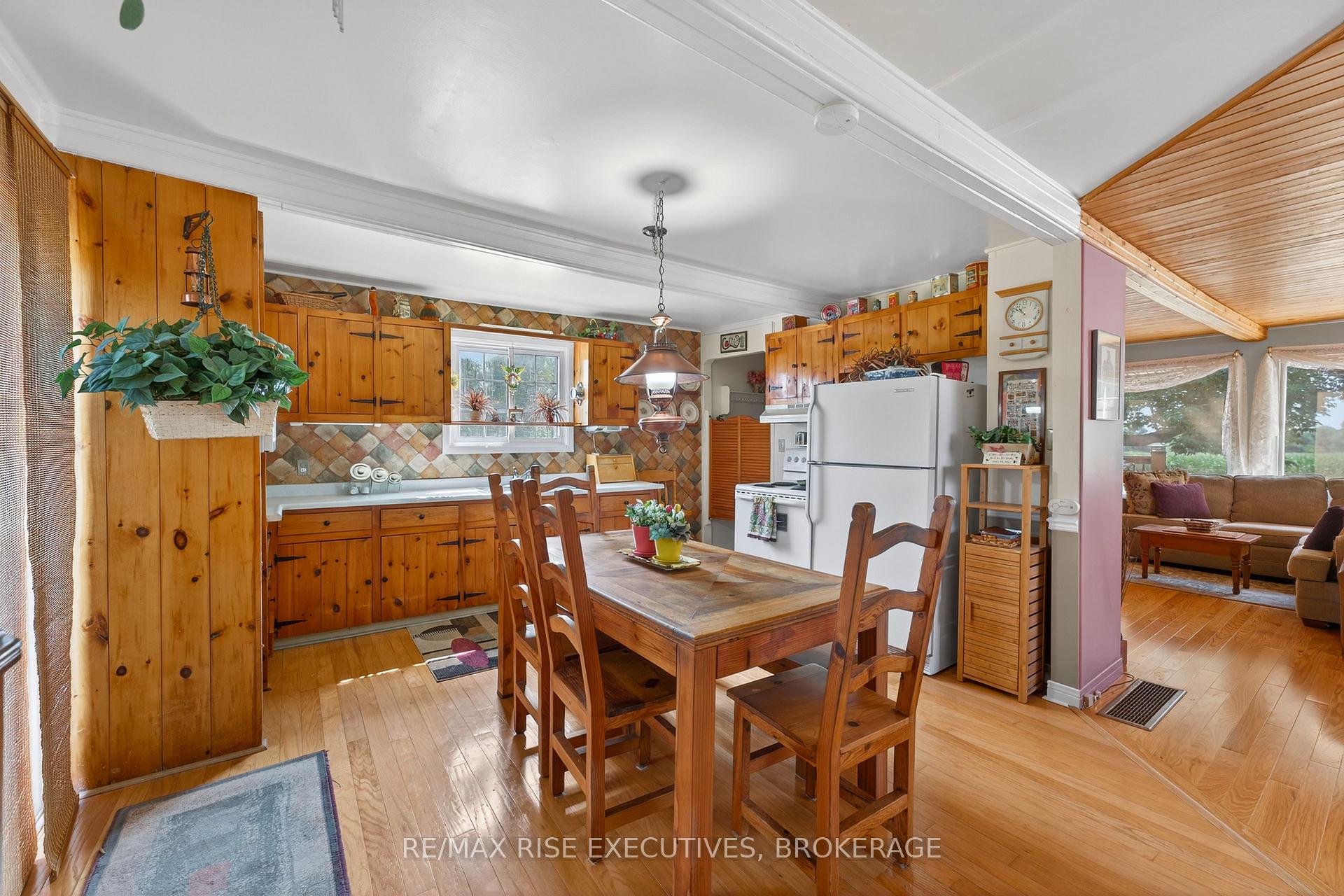 Photo 11 of 3981 Alton Road, Frontenac, Frontenac South — HOMEH