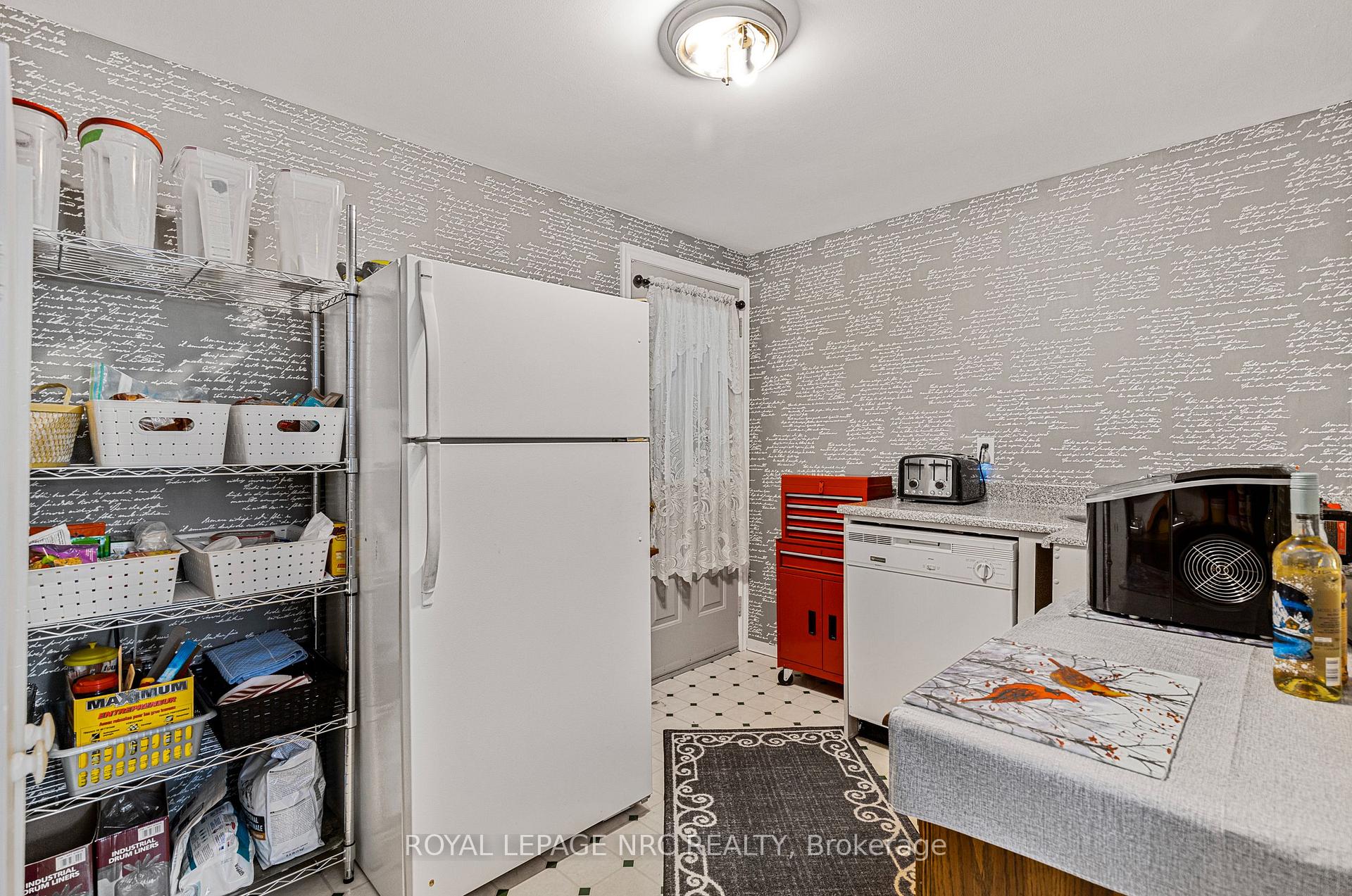 Photo 16 of 32 Whittaker Avenue, Grimsby, Grimsby Beach — HOMEH