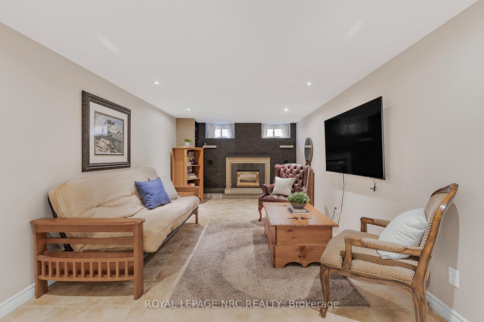 Photo 19 of 32 Whittaker Avenue, Grimsby, Grimsby Beach — HOMEH
