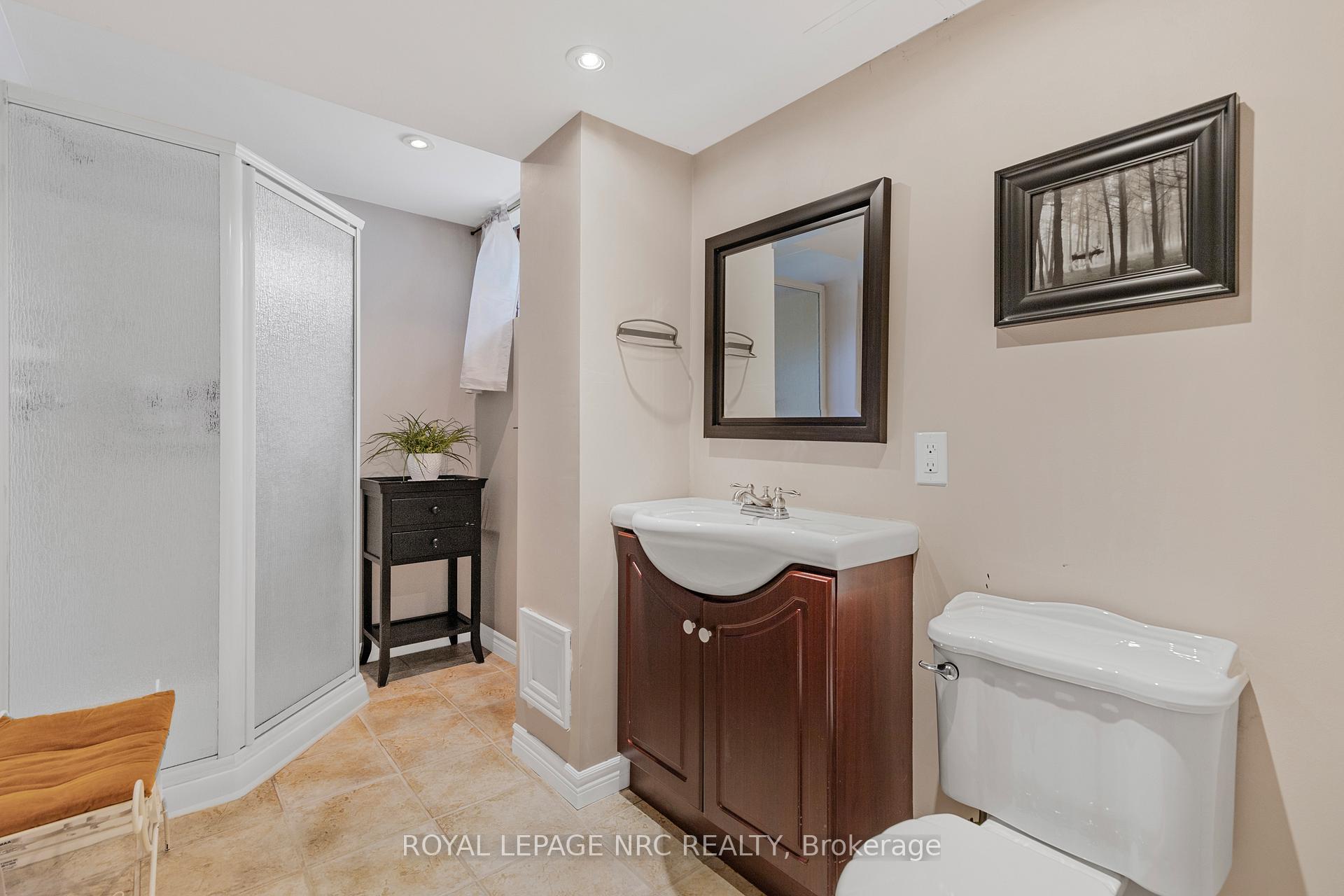 Photo 21 of 32 Whittaker Avenue, Grimsby, Grimsby Beach — HOMEH