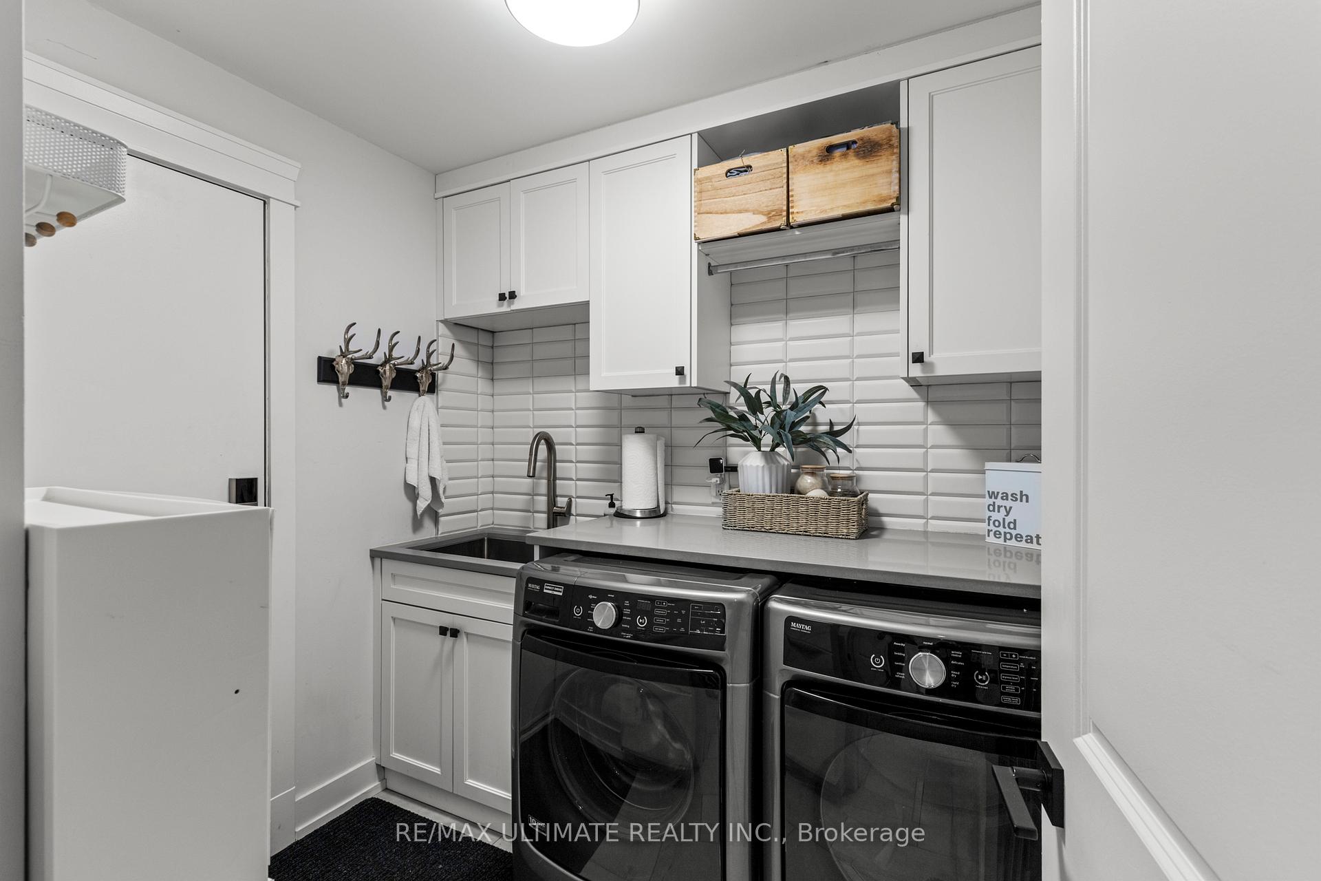 Photo 6 of 2113 Headon Forest Drive, Burlington, Headon — HOMEH