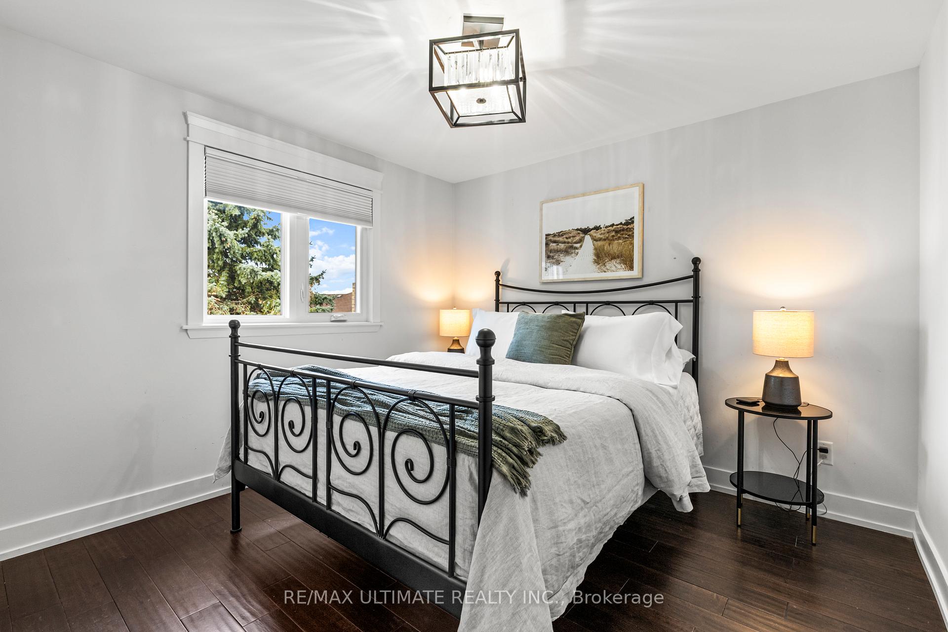 Photo 5 of 2113 Headon Forest Drive, Burlington, Headon — HOMEH