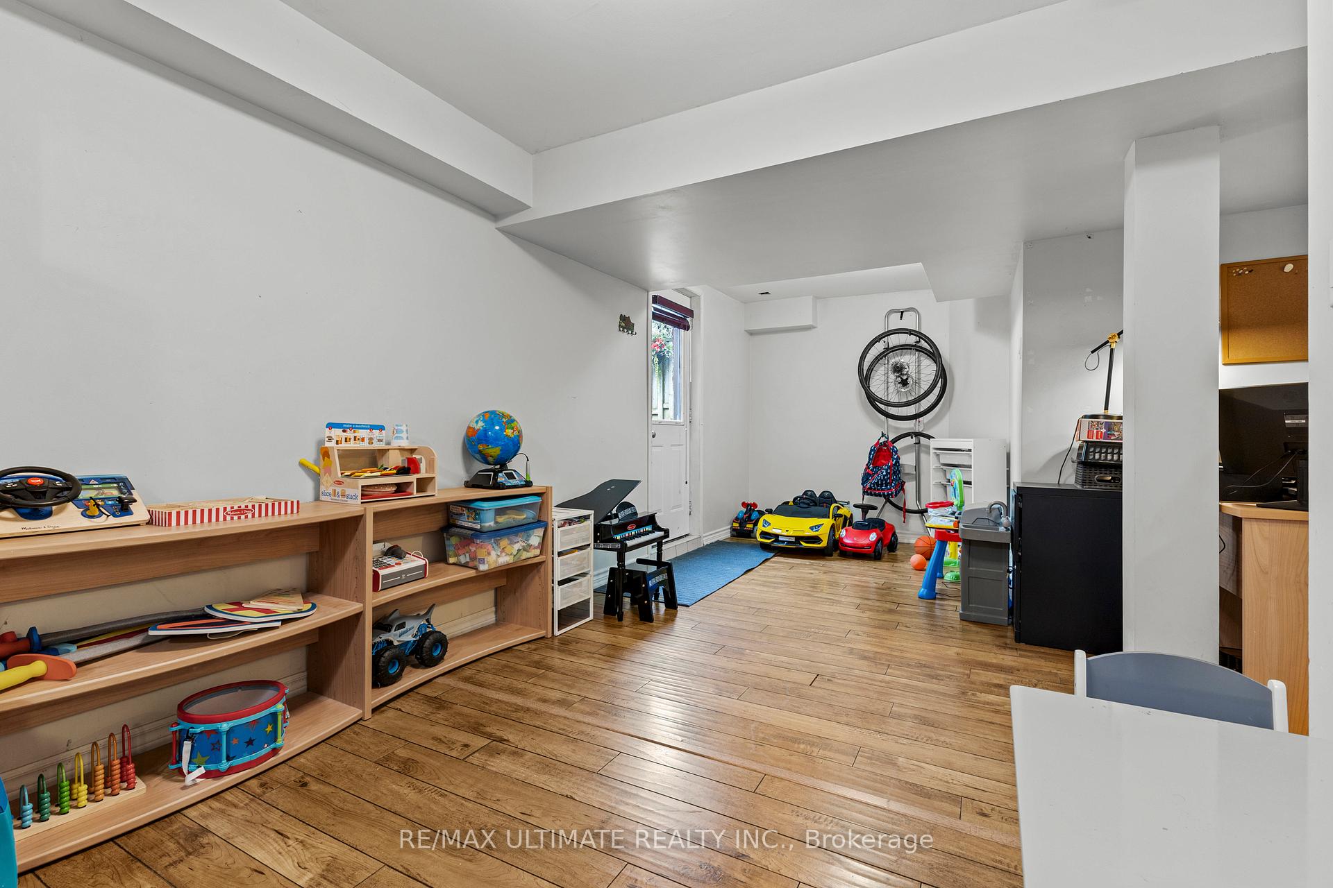 Photo 15 of 2113 Headon Forest Drive, Burlington, Headon — HOMEH