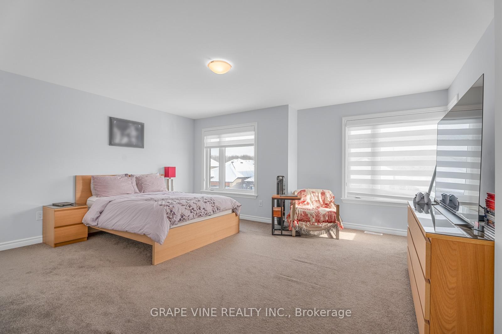 Photo 20 of 132 Pathfinder Way, Ottawa, Riverside South/Gloucester Glen — HOMEH
