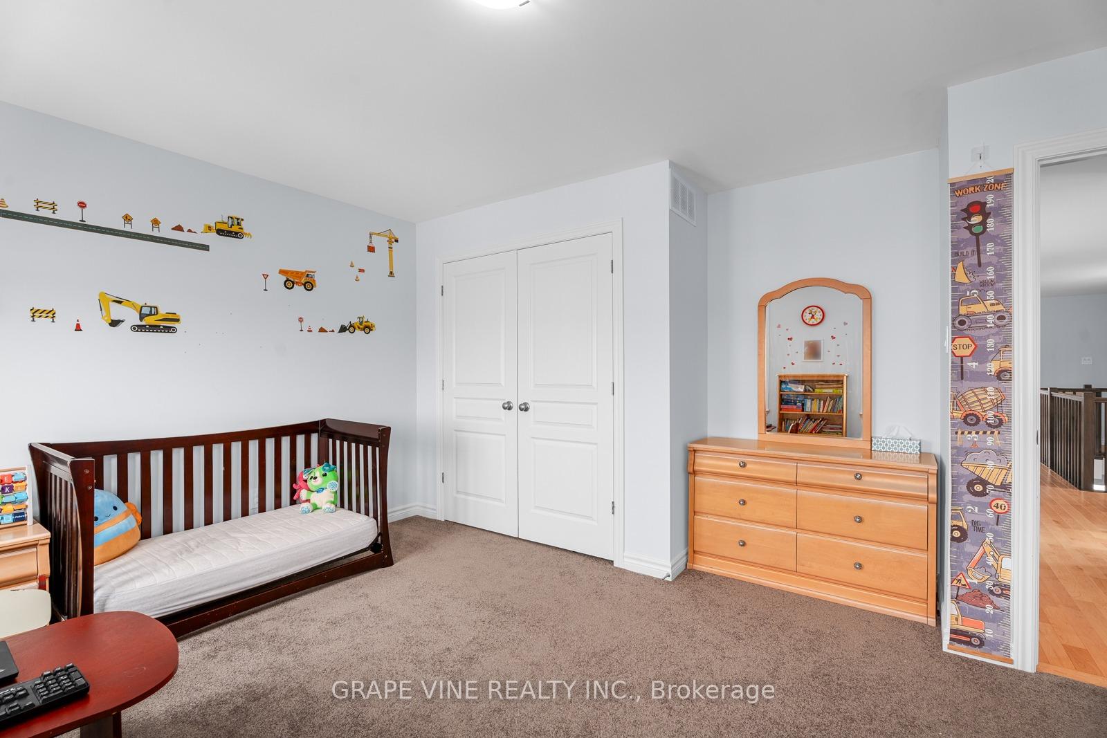 Photo 31 of 132 Pathfinder Way, Ottawa, Riverside South/Gloucester Glen — HOMEH