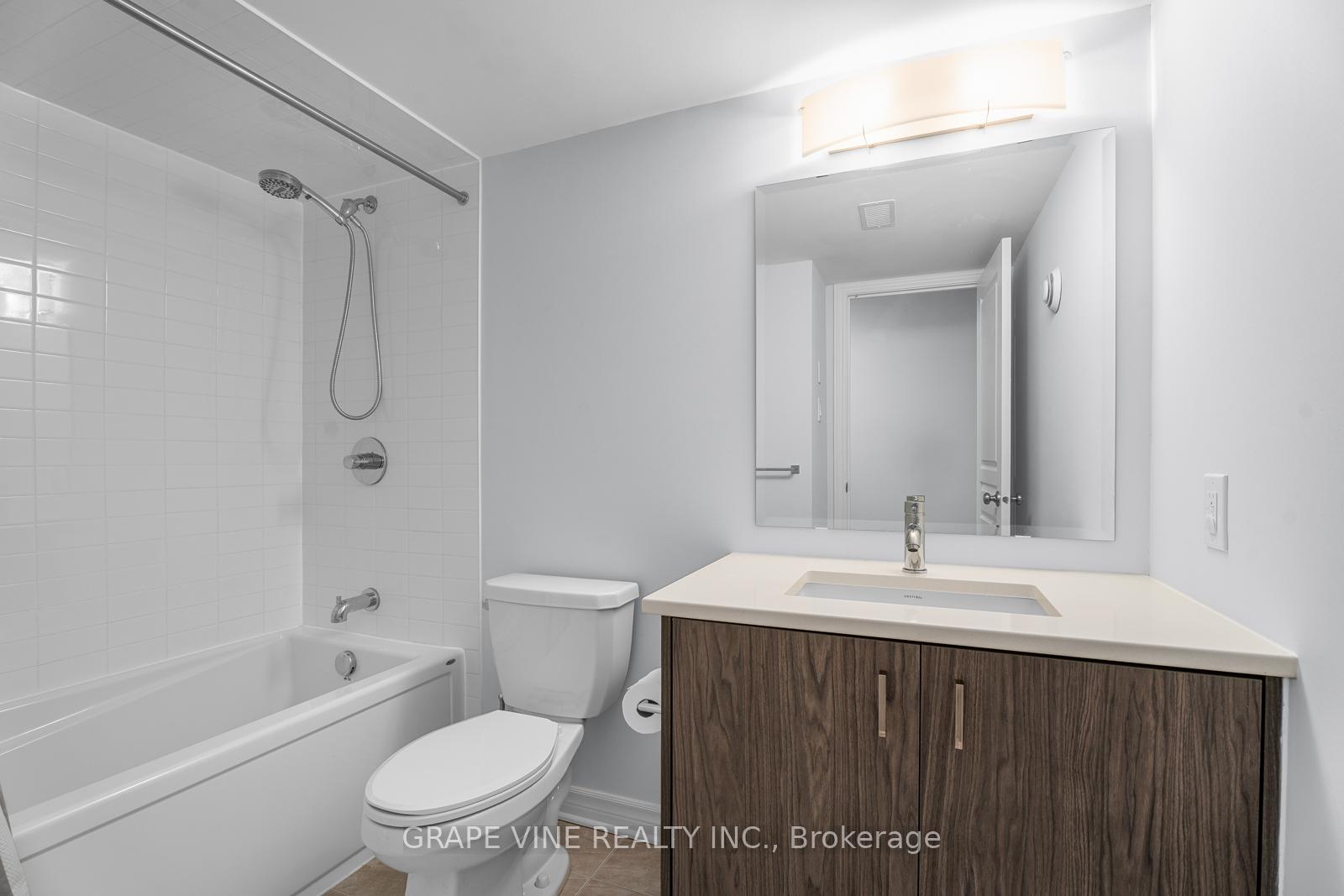 Photo 34 of 132 Pathfinder Way, Ottawa, Riverside South/Gloucester Glen — HOMEH
