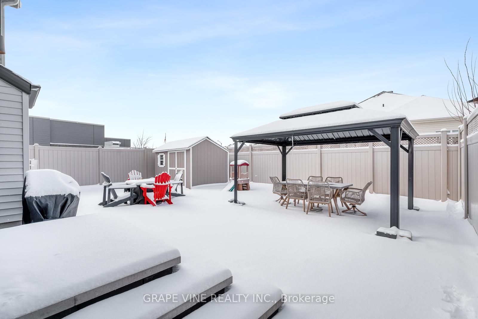 Photo 35 of 132 Pathfinder Way, Ottawa, Riverside South/Gloucester Glen — HOMEH
