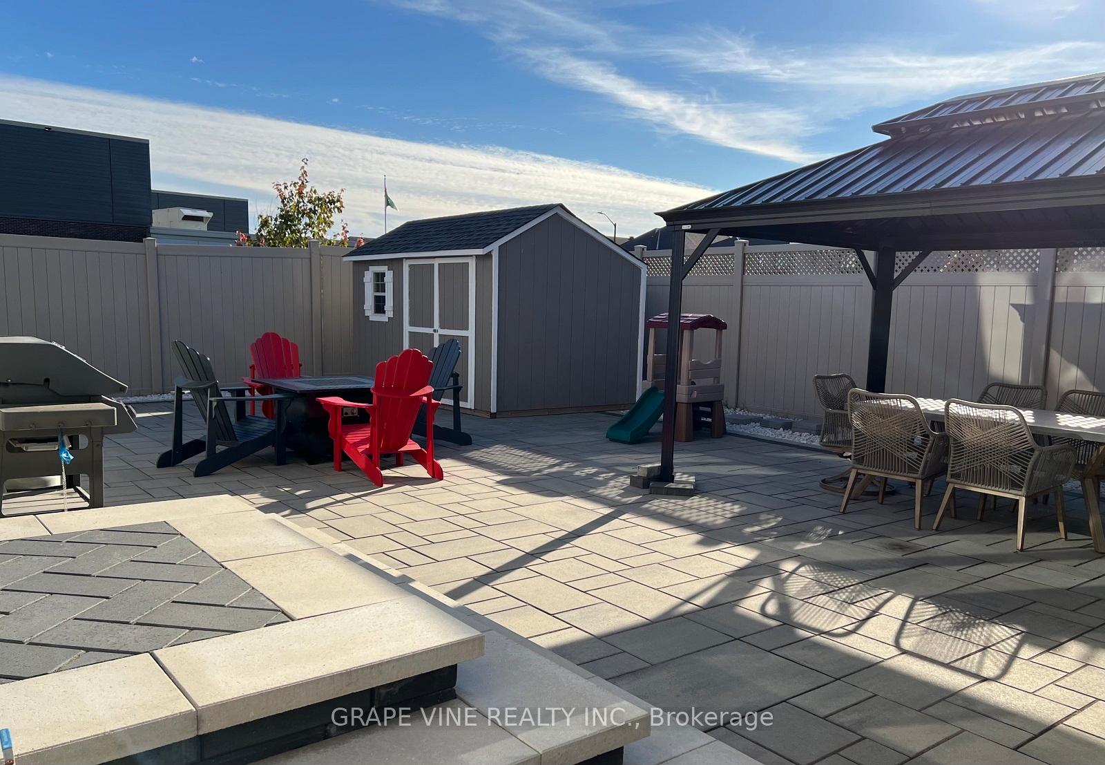 Photo 38 of 132 Pathfinder Way, Ottawa, Riverside South/Gloucester Glen — HOMEH
