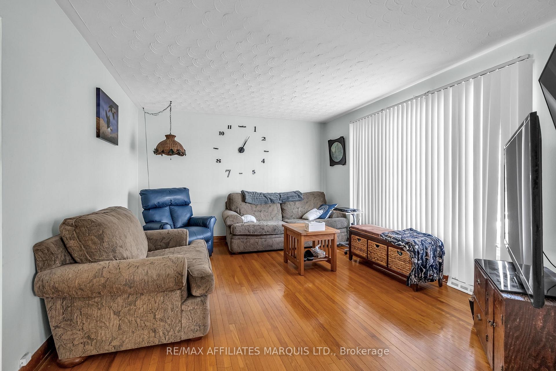 Photo 4 of 1106 Daly Avenue, Cornwall — HOMEH