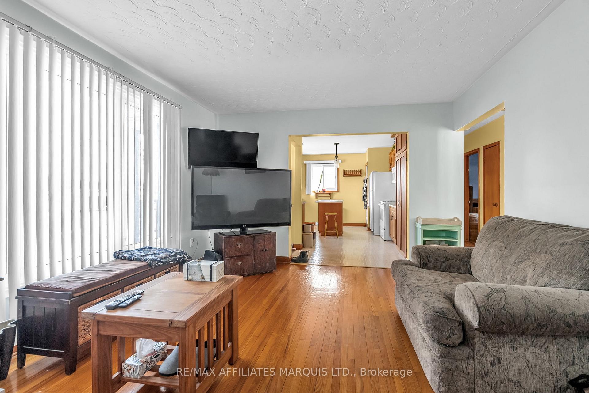 Photo 6 of 1106 Daly Avenue, Cornwall — HOMEH
