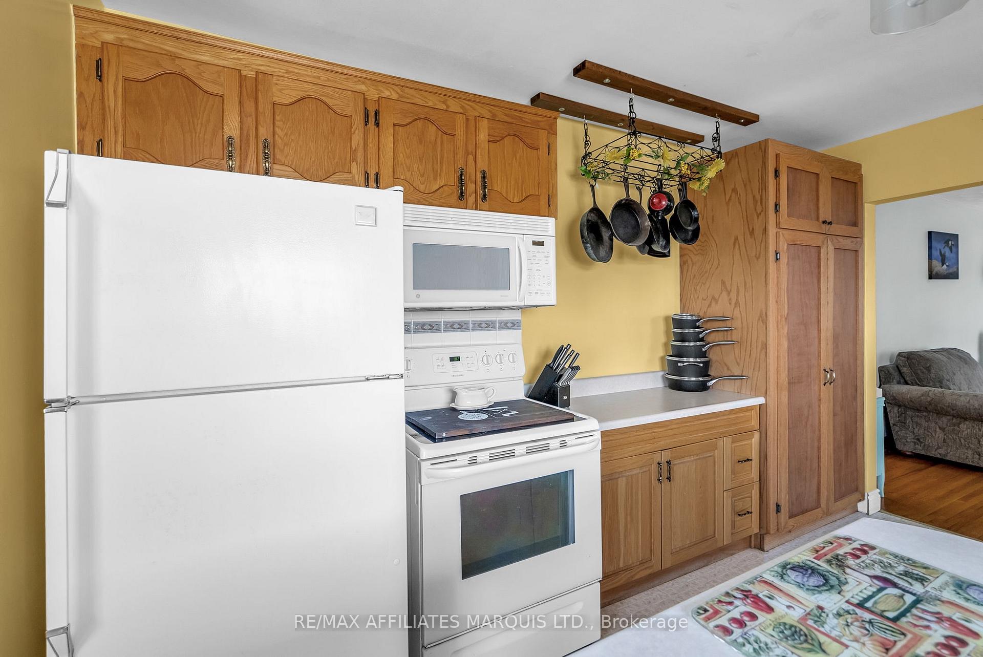 Photo 12 of 1106 Daly Avenue, Cornwall — HOMEH