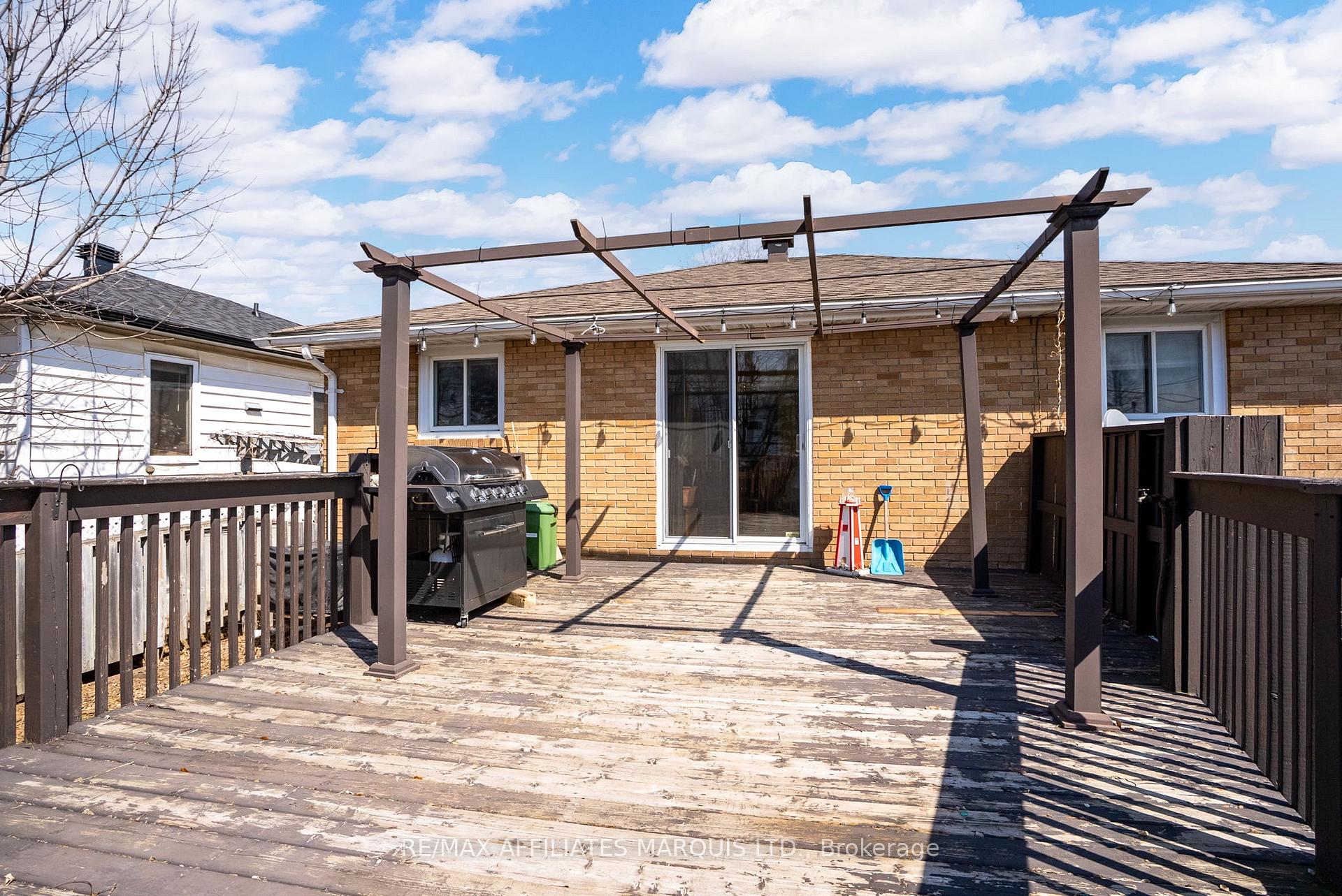 Photo 21 of 1106 Daly Avenue, Cornwall — HOMEH