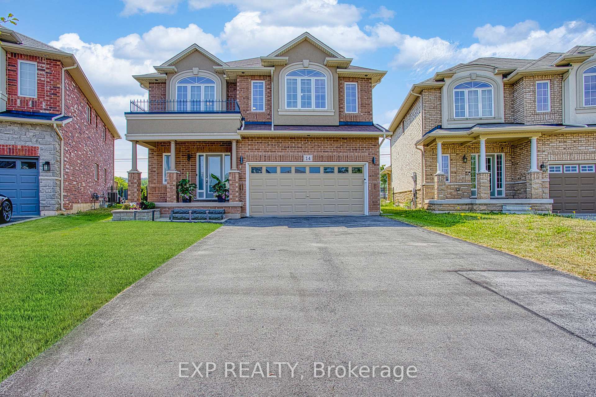 Photo 3 of 14 Carpenter Court, Grimsby, Grimsby West — HOMEH