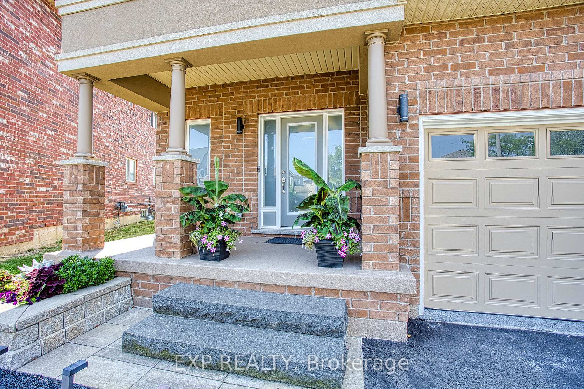 Photo 4 of 14 Carpenter Court, Grimsby, Grimsby West — HOMEH