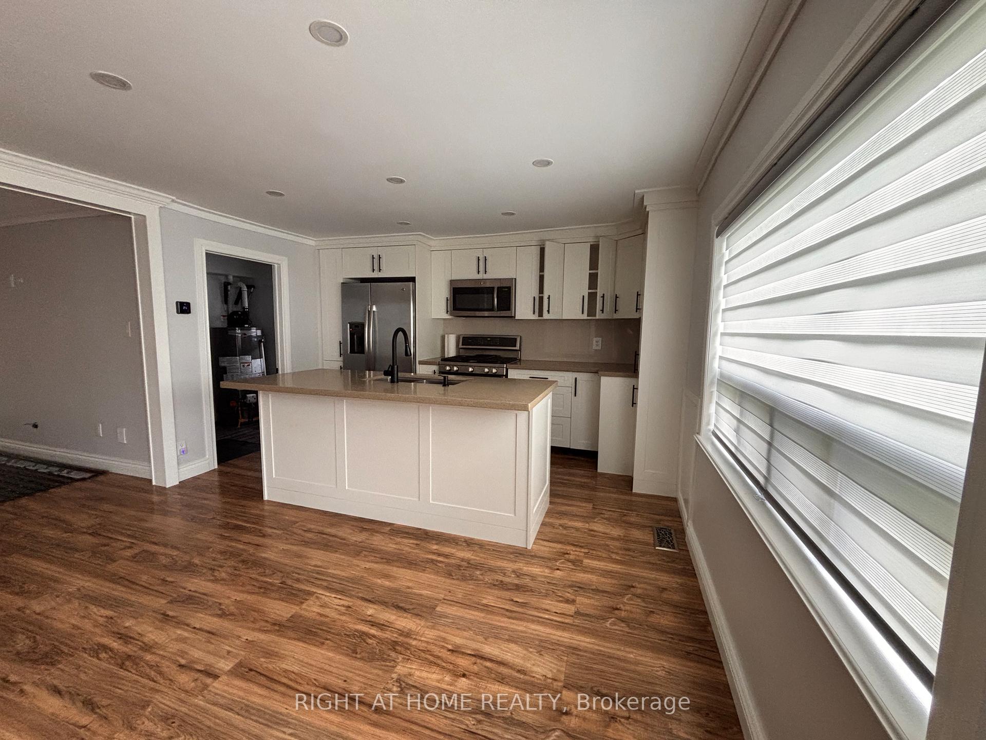 Photo 8 of 239 Royal Road, Georgina, Keswick South — HOMEH