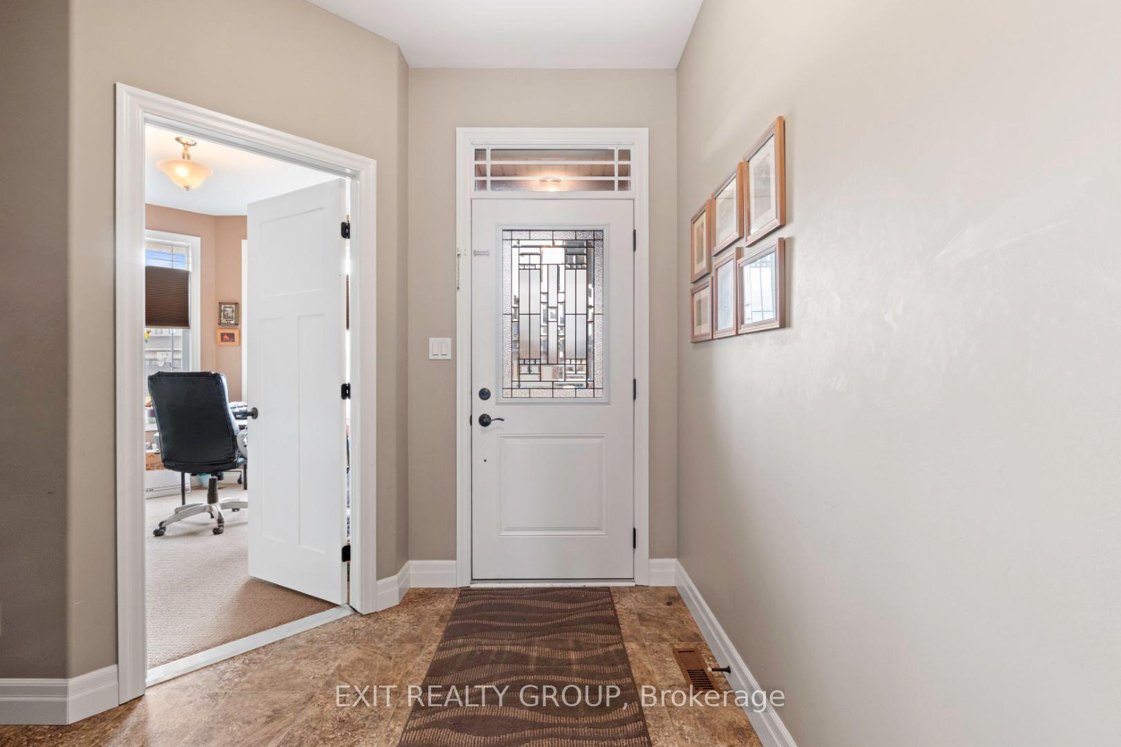 Photo 4 of 11 Cavendish Drive, Belleville, Thurlow Ward — HOMEH
