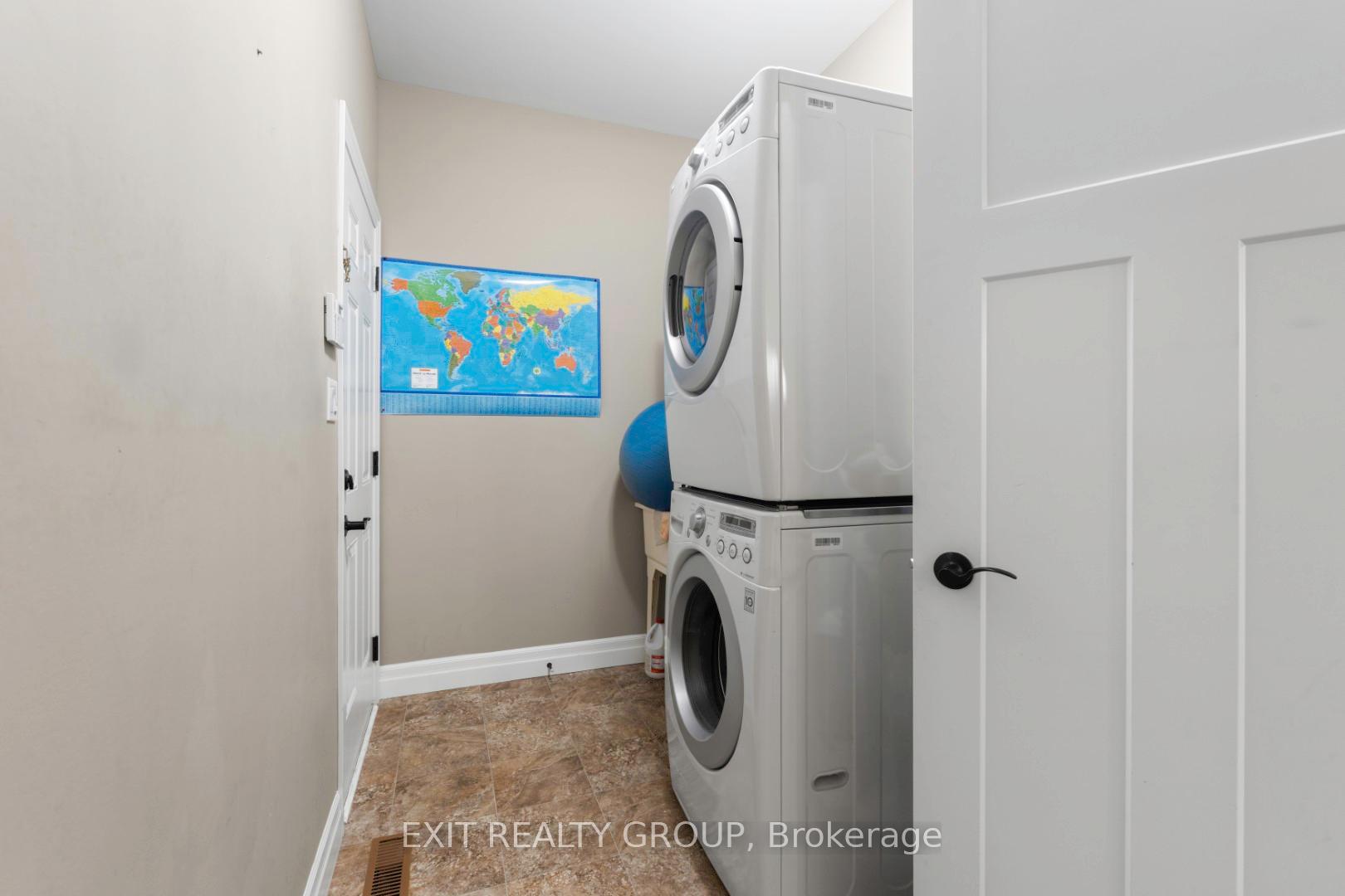 Photo 12 of 11 Cavendish Drive, Belleville, Thurlow Ward — HOMEH