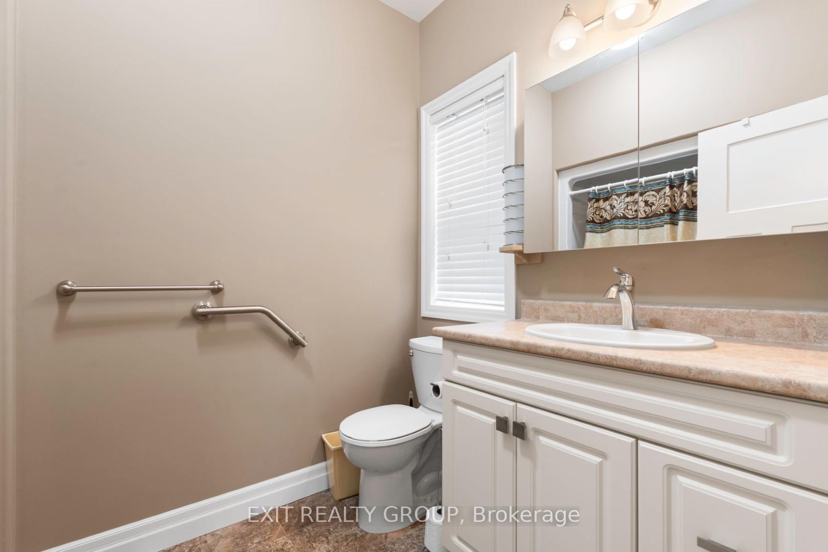 Photo 15 of 11 Cavendish Drive, Belleville, Thurlow Ward — HOMEH