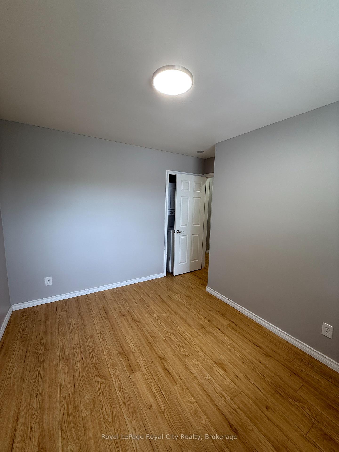 Photo 9 of 140 Brant Avenue, Guelph, Victoria North — HOMEH
