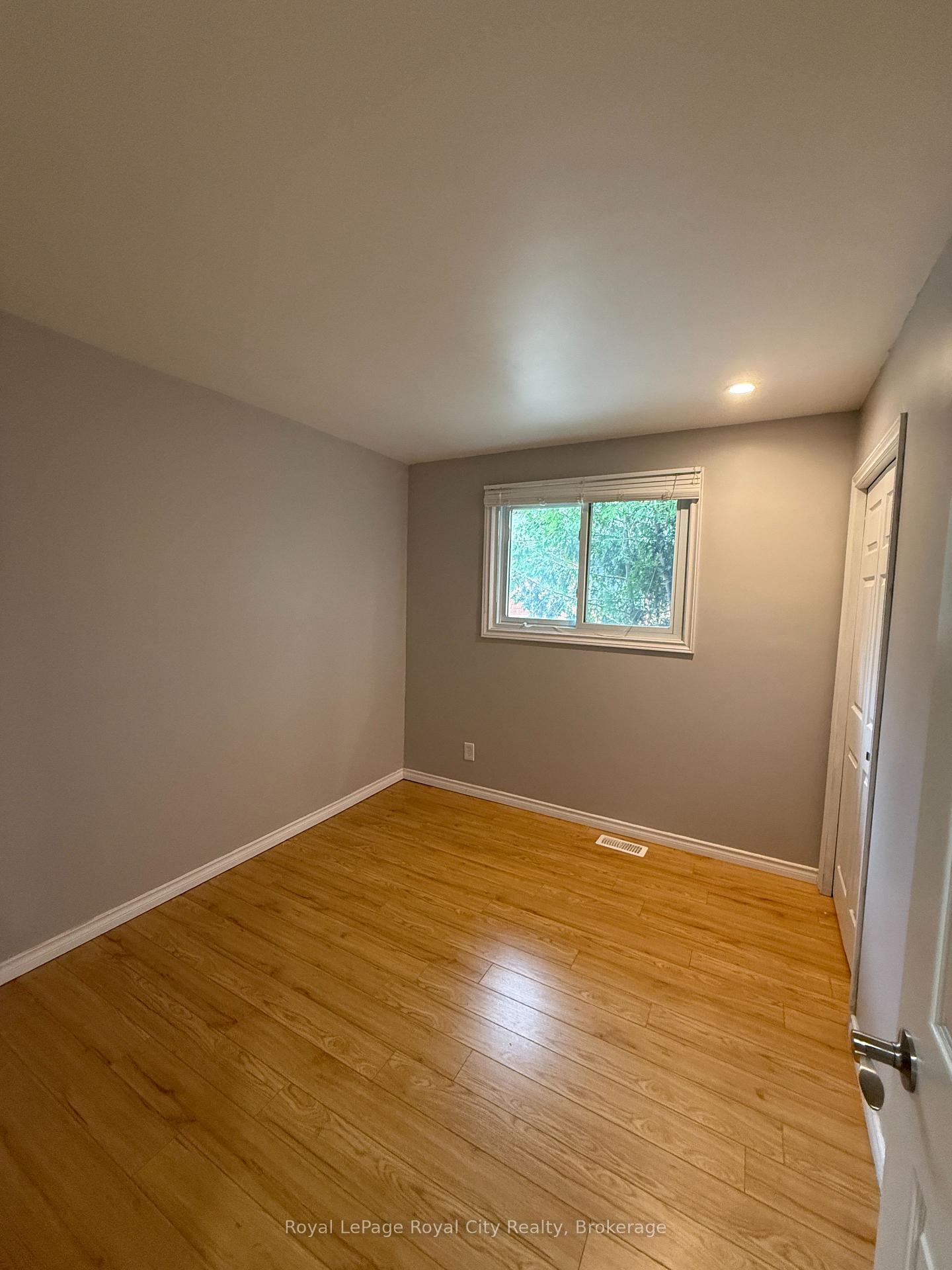 Photo 11 of 140 Brant Avenue, Guelph, Victoria North — HOMEH