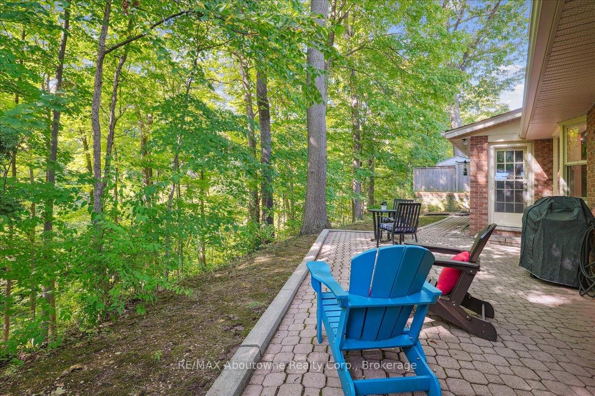 Photo 38 of 1974 Kern's Road, Burlington, Tyandaga — HOMEH