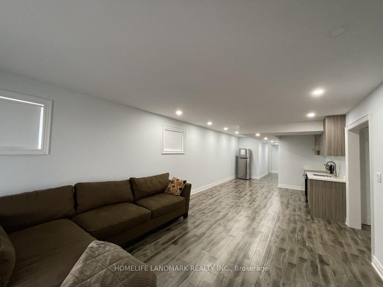 Photo 5 of Unit Bsmt, 33 Olympic Gate, Barrie, Rural Barrie Southwest — HOMEH